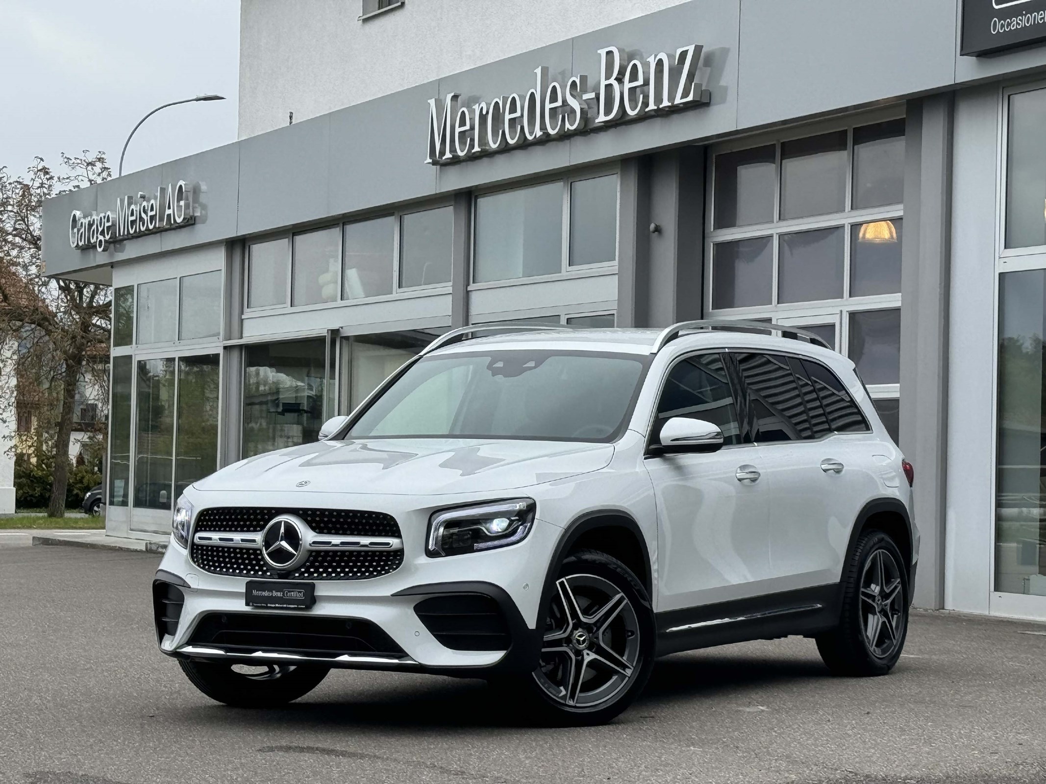 MERCEDES-BENZ GLB 220d AMG-Line 4Matic