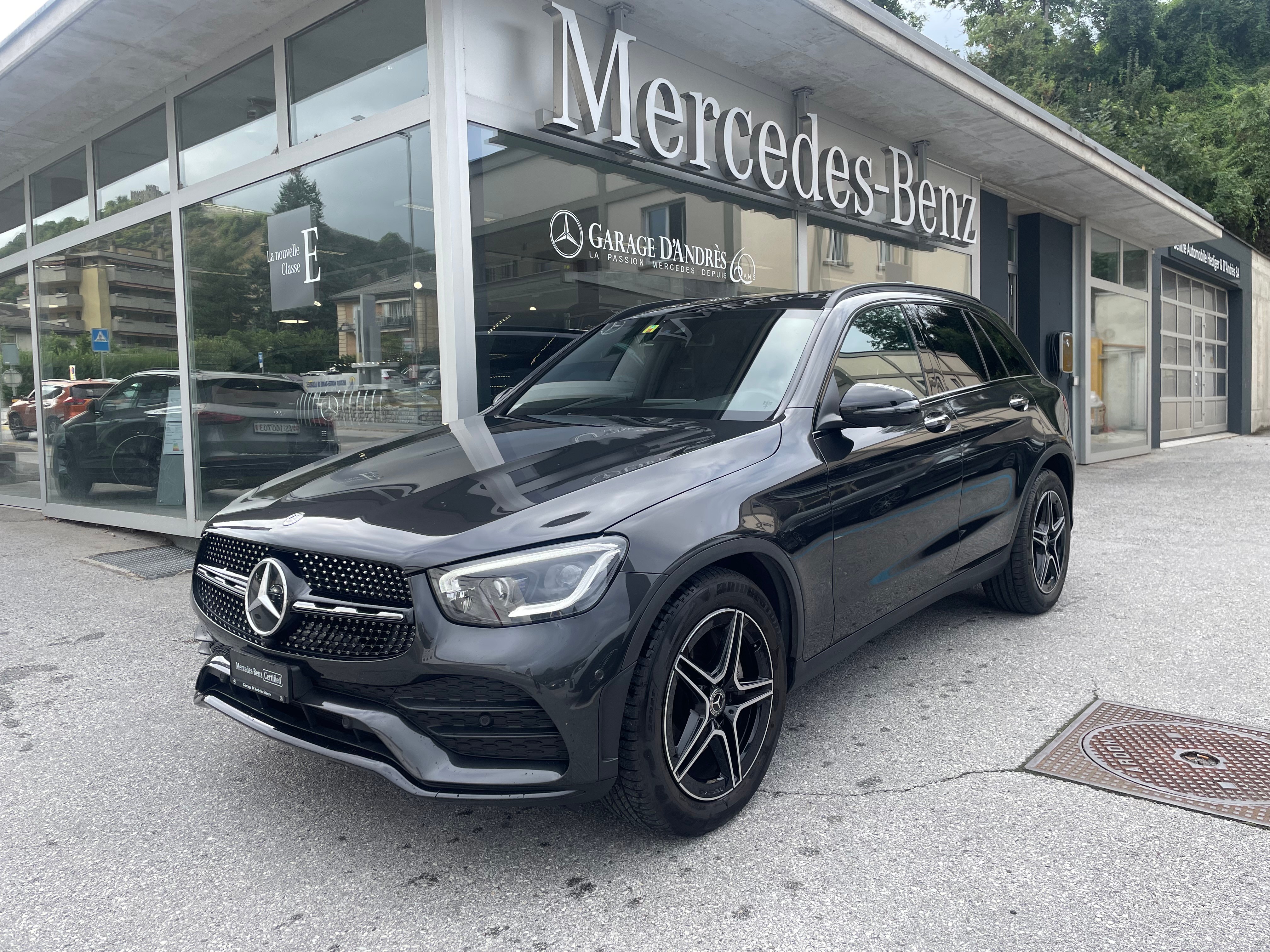 MERCEDES-BENZ GLC 200 AMG Line 4Matic 9G-Tronic