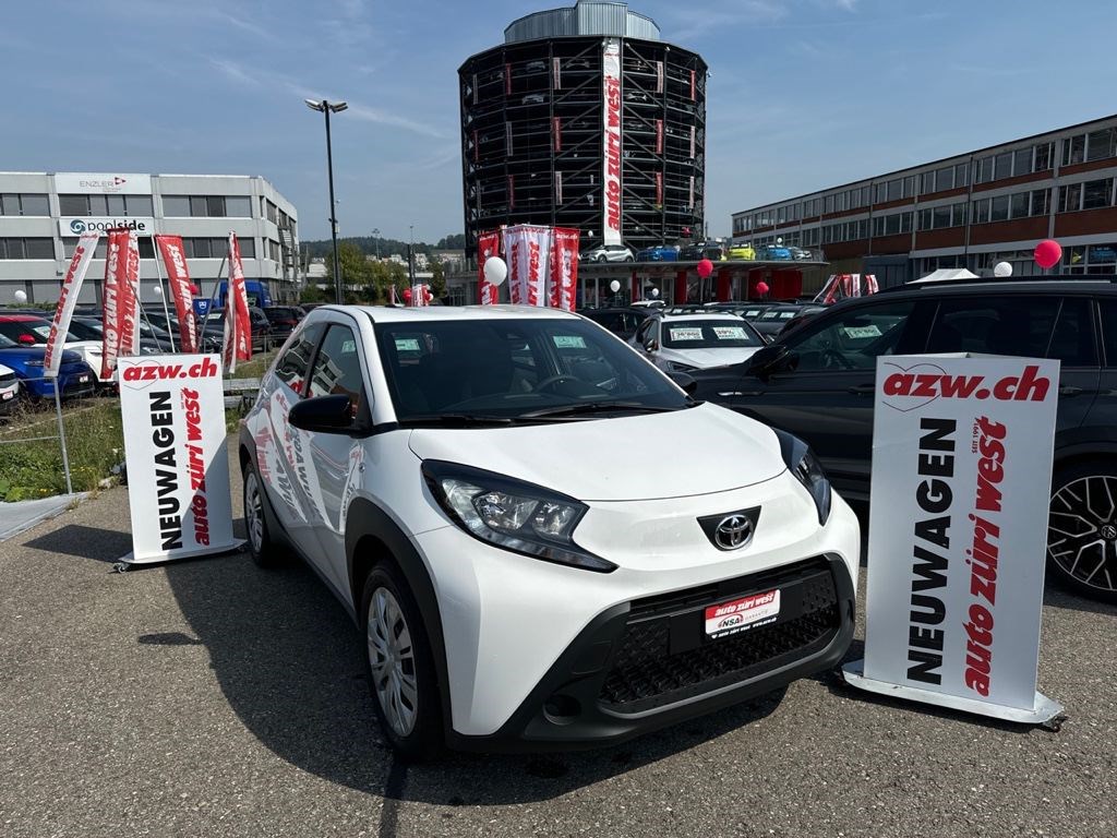 TOYOTA AYGO X 1.0 VVT-i Business