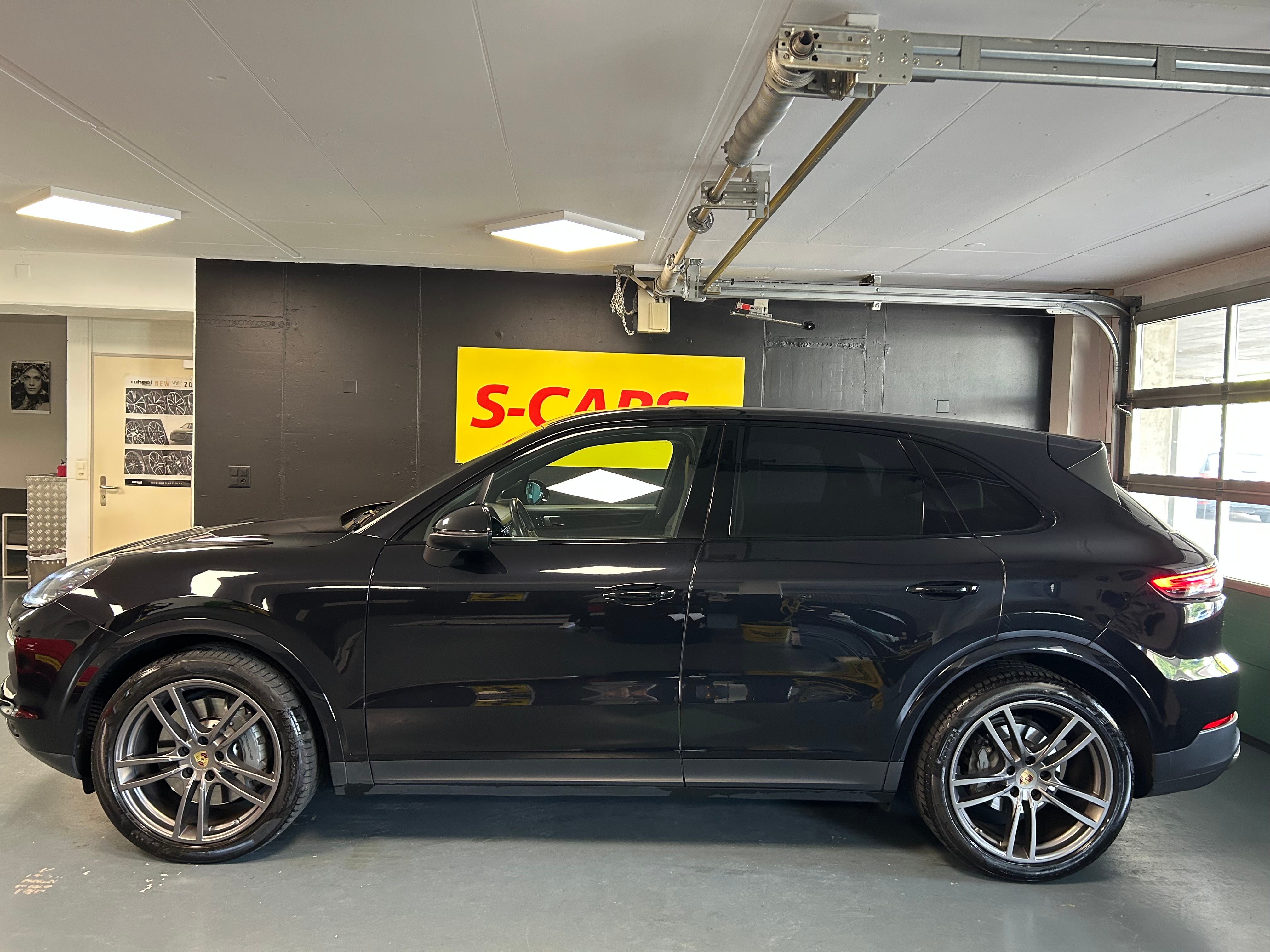 PORSCHE Cayenne S