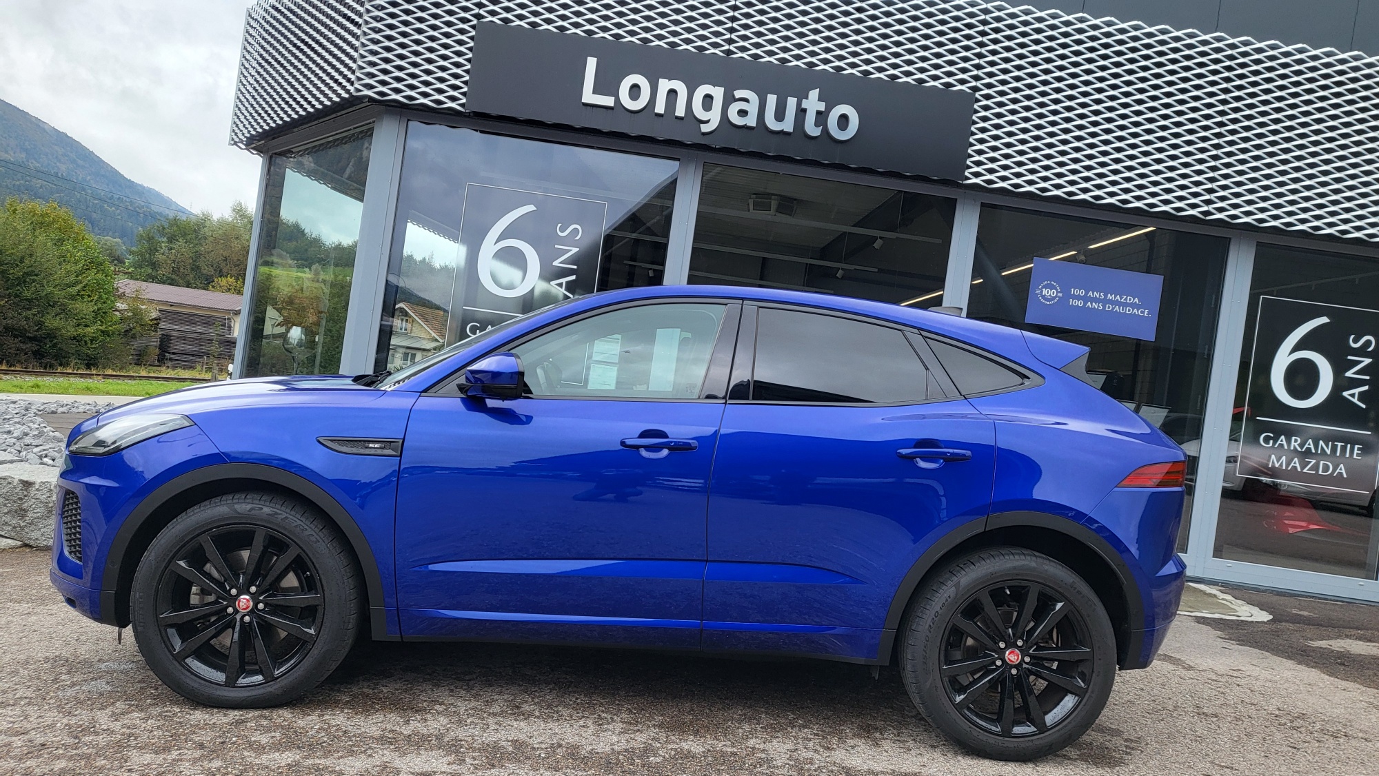 JAGUAR E-Pace P200 R-Dynamic SE AWD Automatik