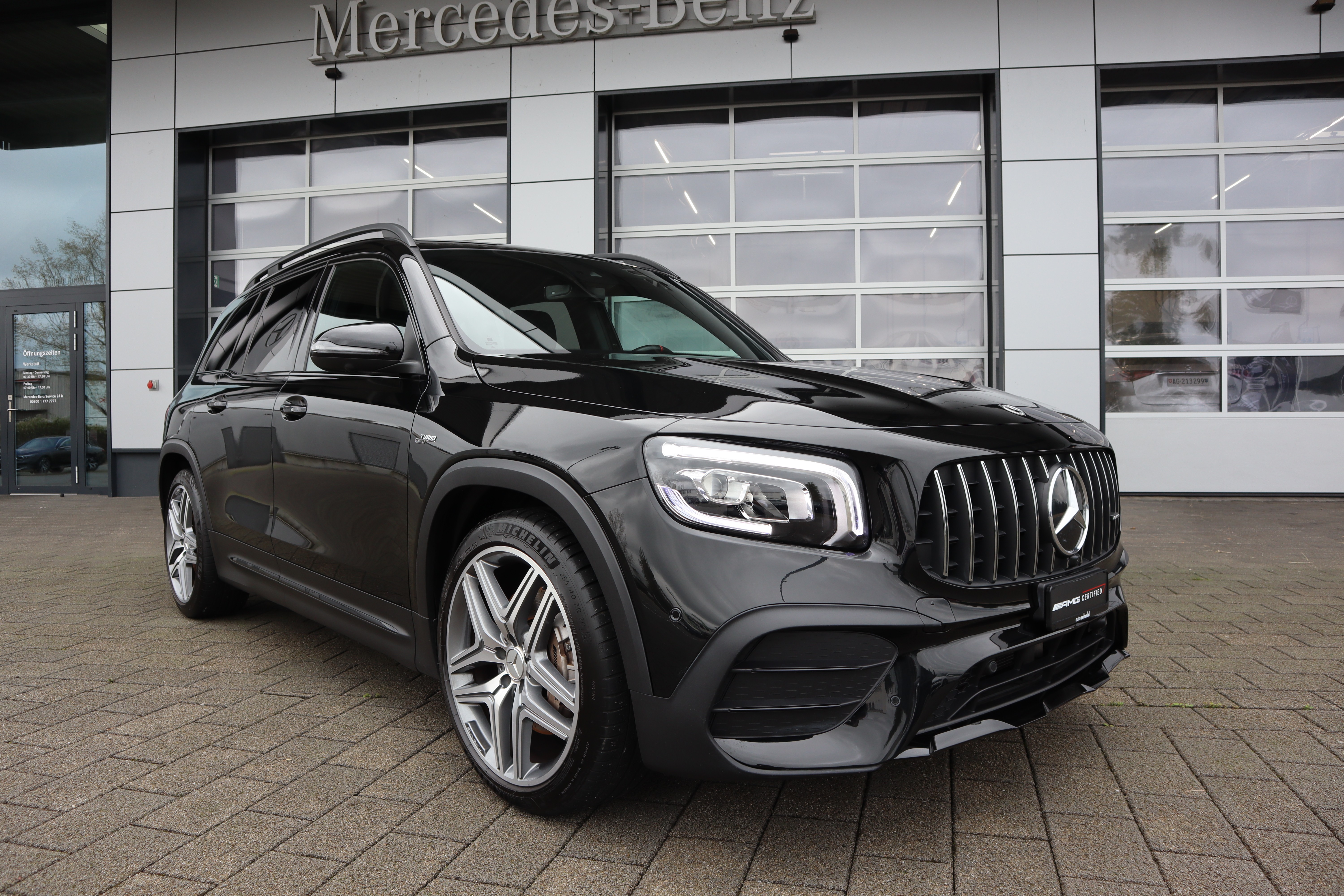 MERCEDES-BENZ GLB 35 AMG 4Matic 8G-Tronic