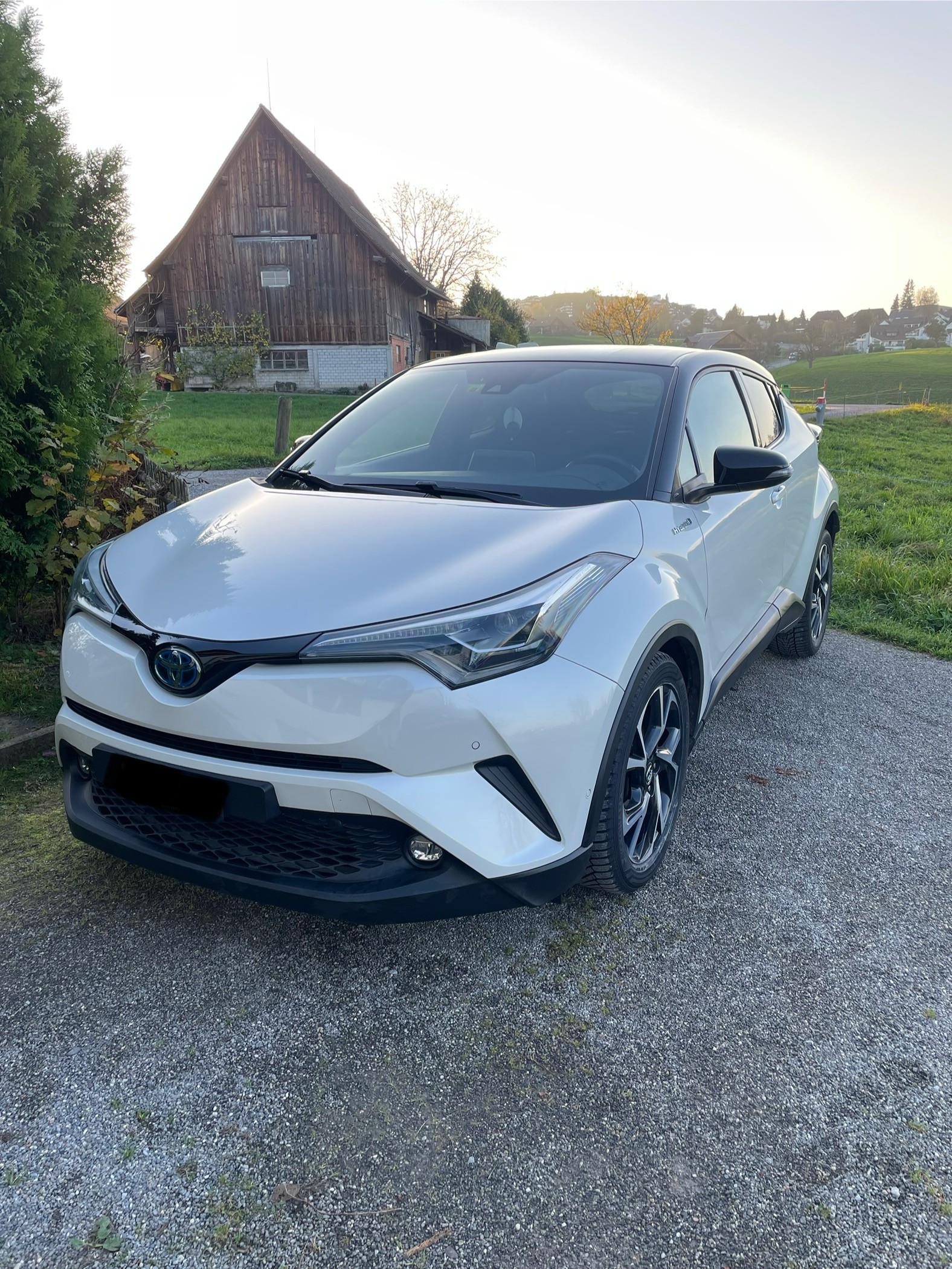 TOYOTA C-HR 1.8 HSD CVT Trend