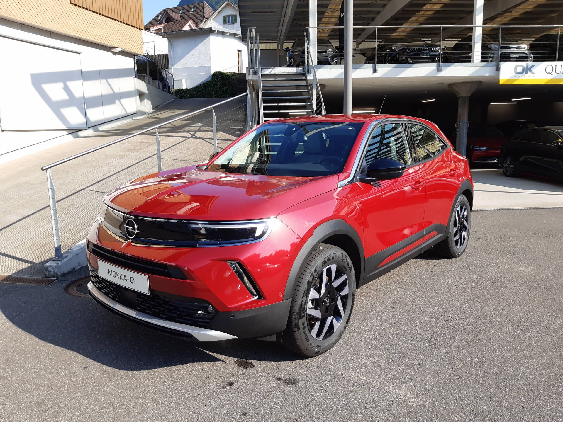 OPEL Mokka-e Elegance: Jetzt Probefahrt buchen!