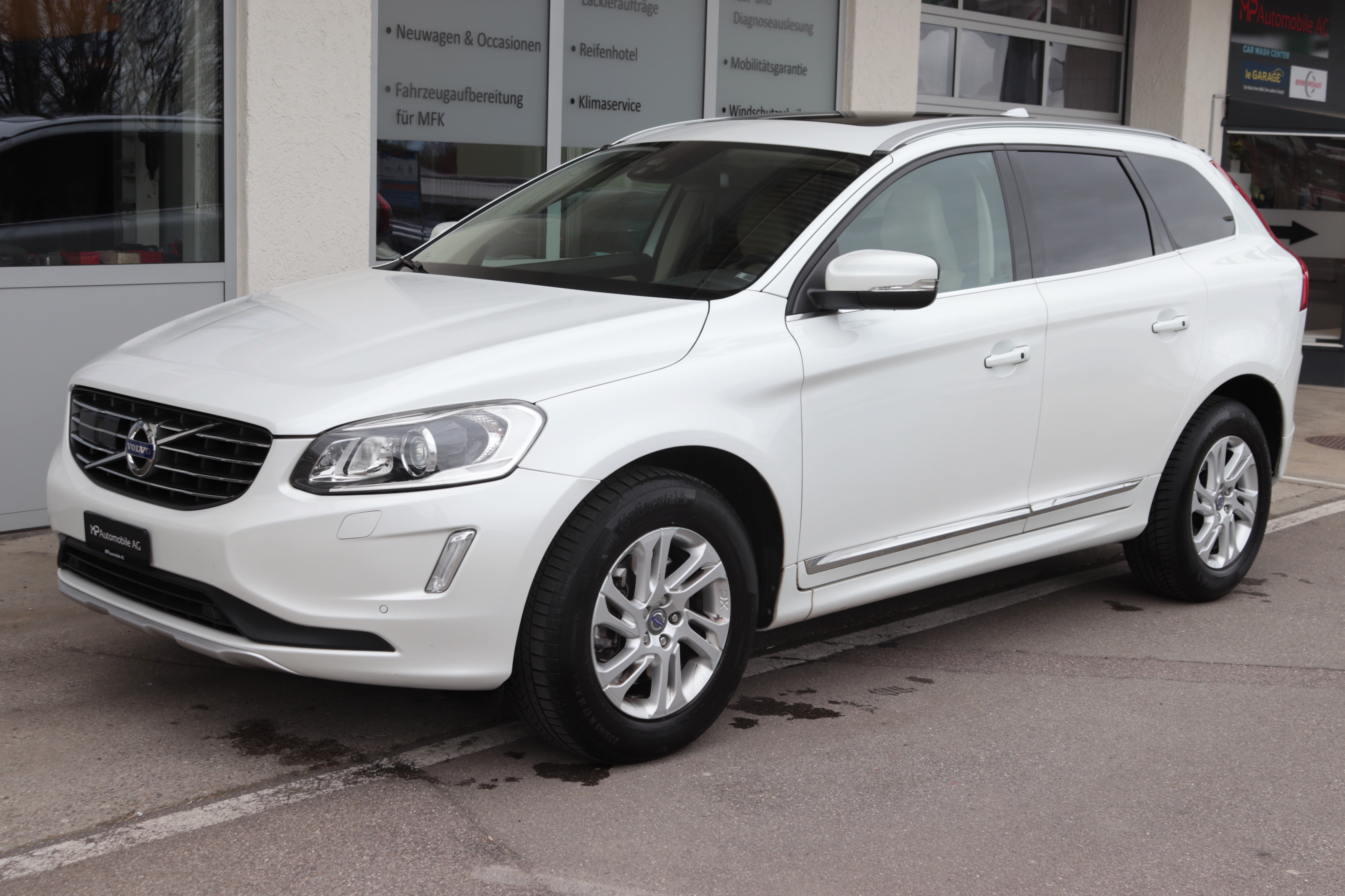 VOLVO XC60 D5 AWD Summum Geartronic