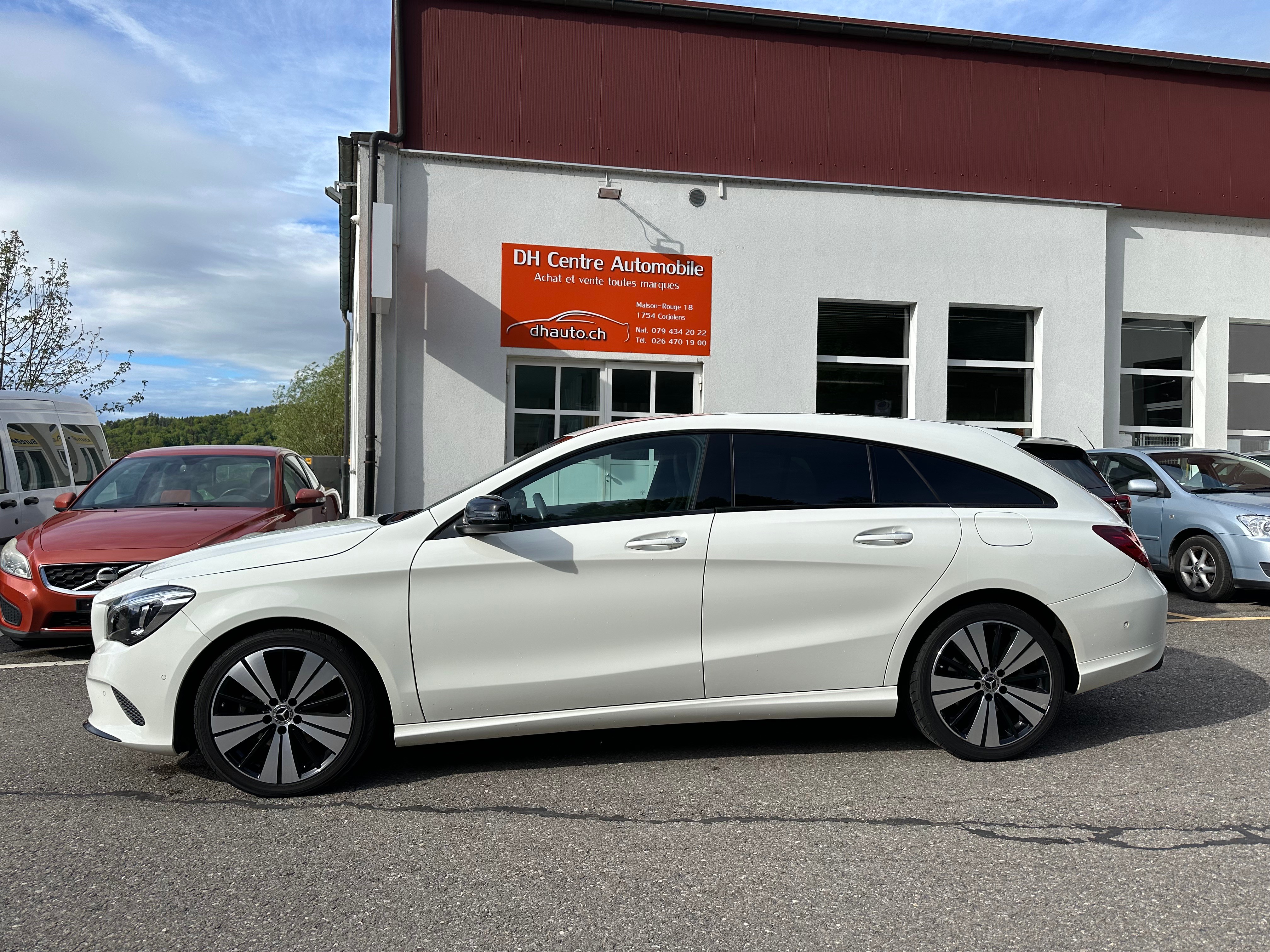 MERCEDES-BENZ CLA Shooting Brake 200 Night Star 7G-DCT