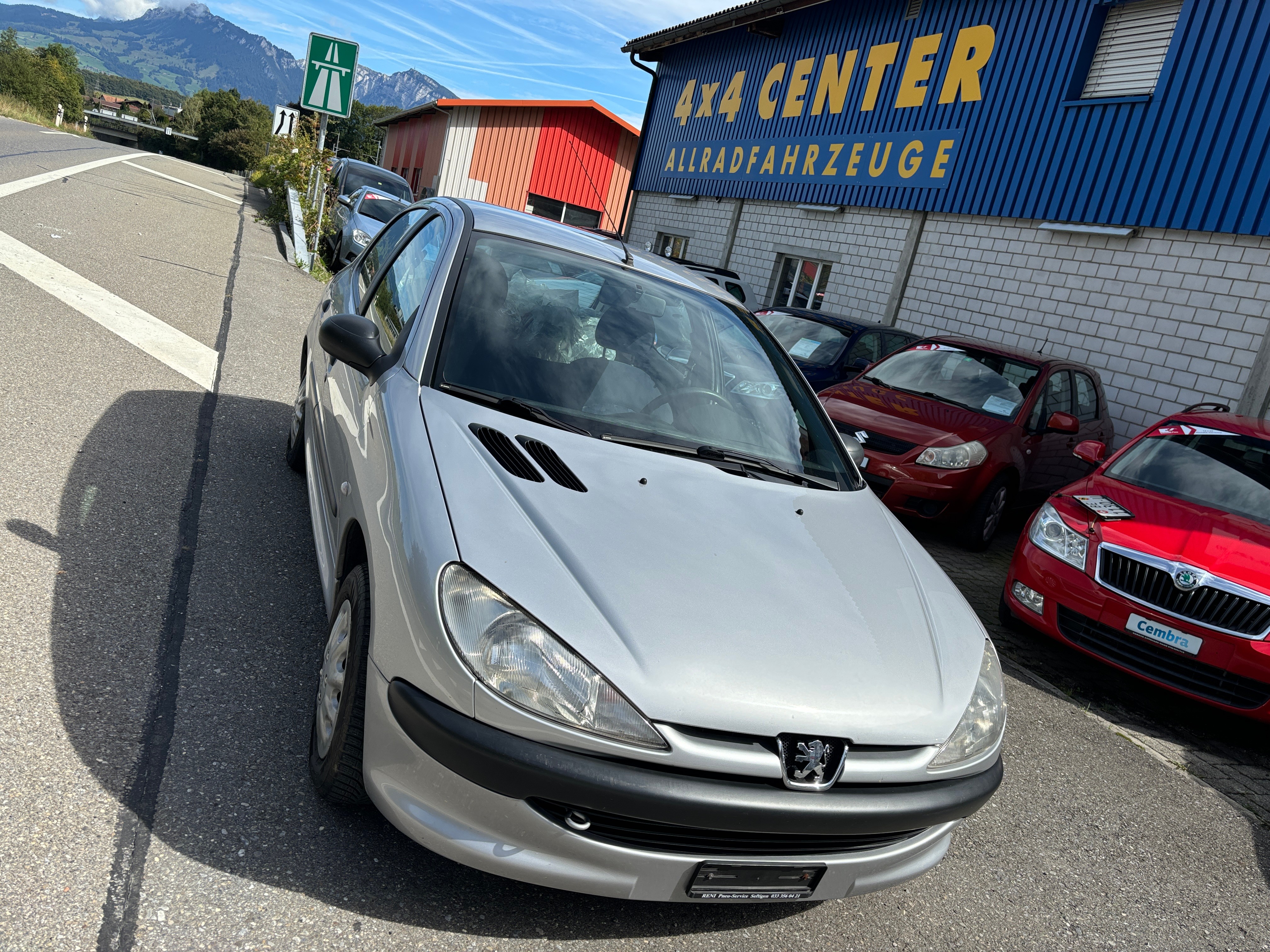 PEUGEOT 206 1.1 XR