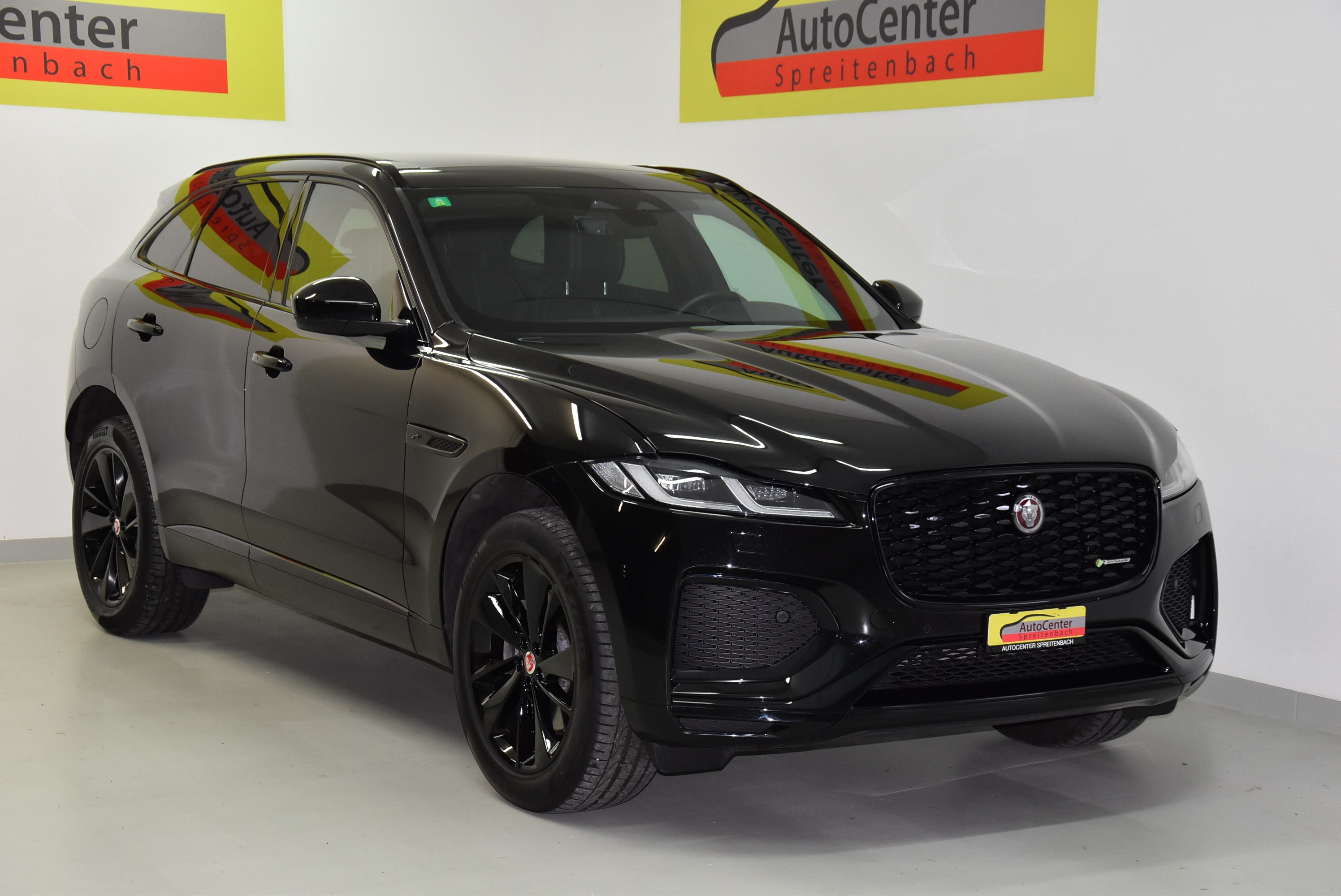 JAGUAR F-Pace 2.0 P250 R-Dynamic SE AWD