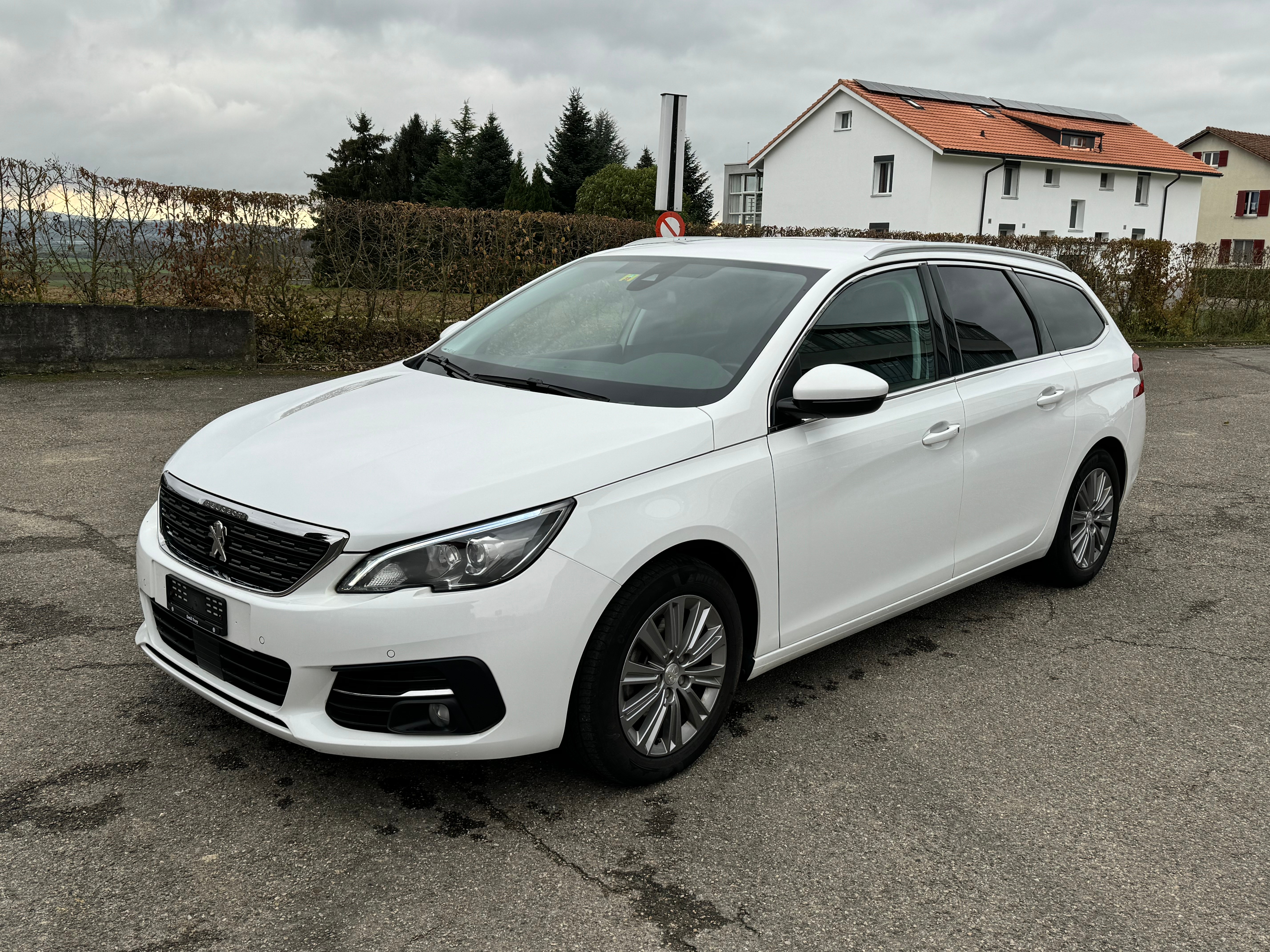 PEUGEOT 308 SW 1.5 BlueHDI Active Pack EAT8