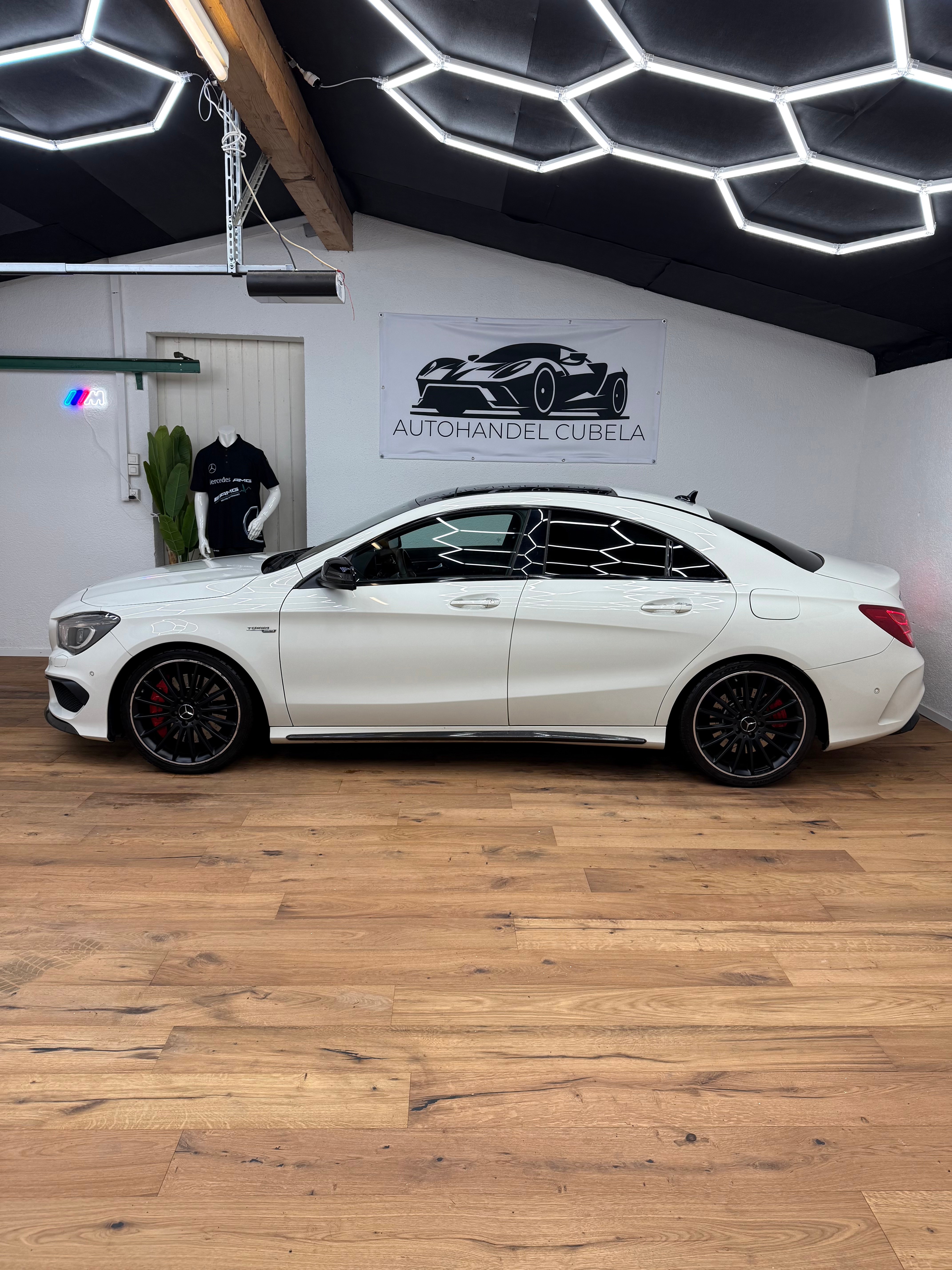 MERCEDES-BENZ CLA 45 AMG 4Matic Speedshift