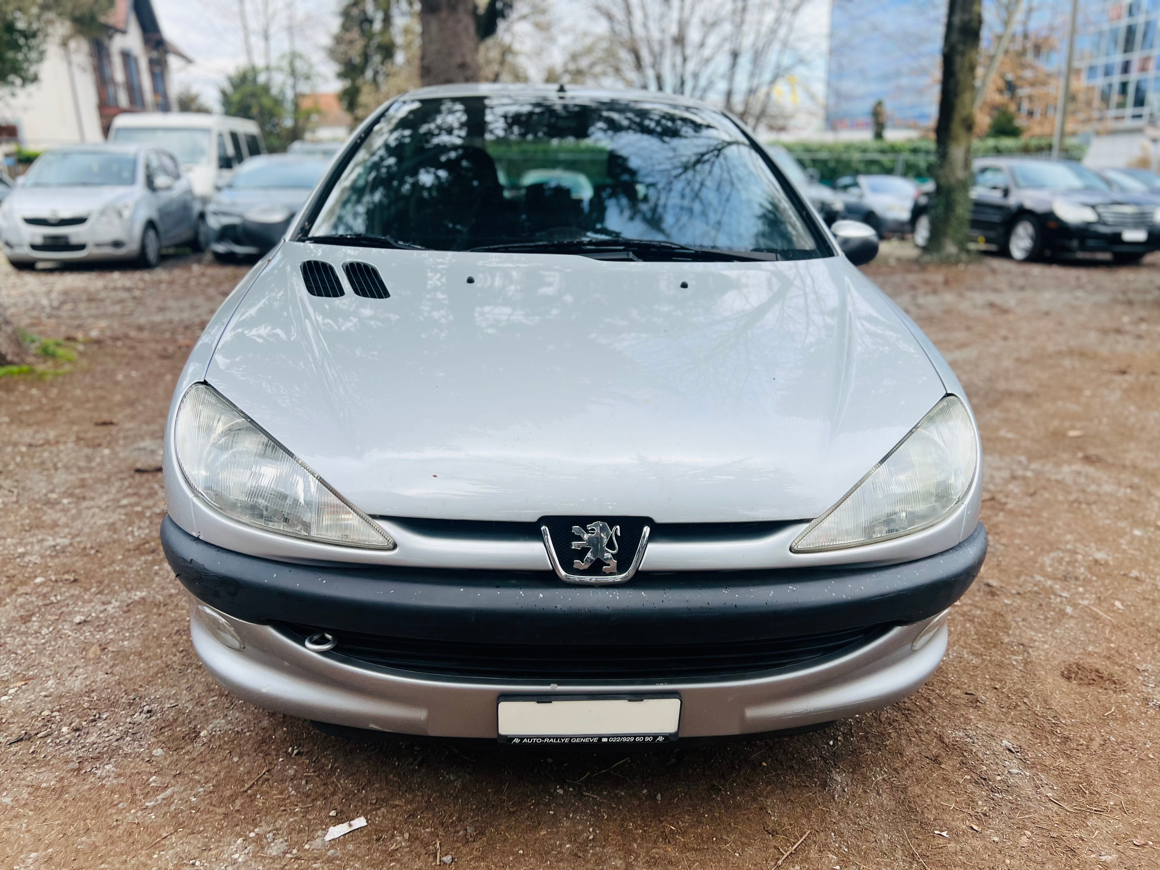 PEUGEOT 206 1.6 16V XT