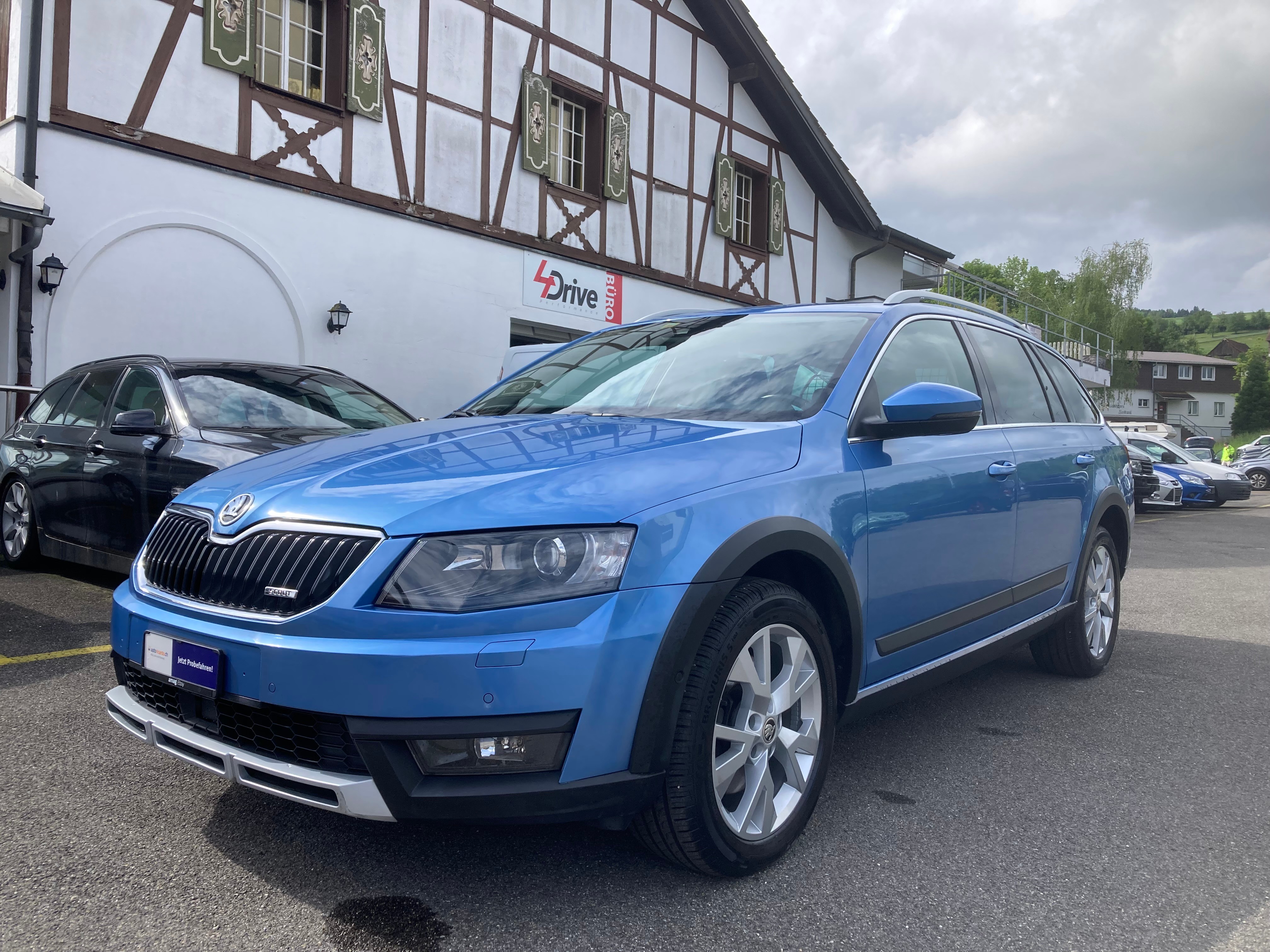 SKODA Octavia Combi 2.0 TDI Scout 4x4 DSG