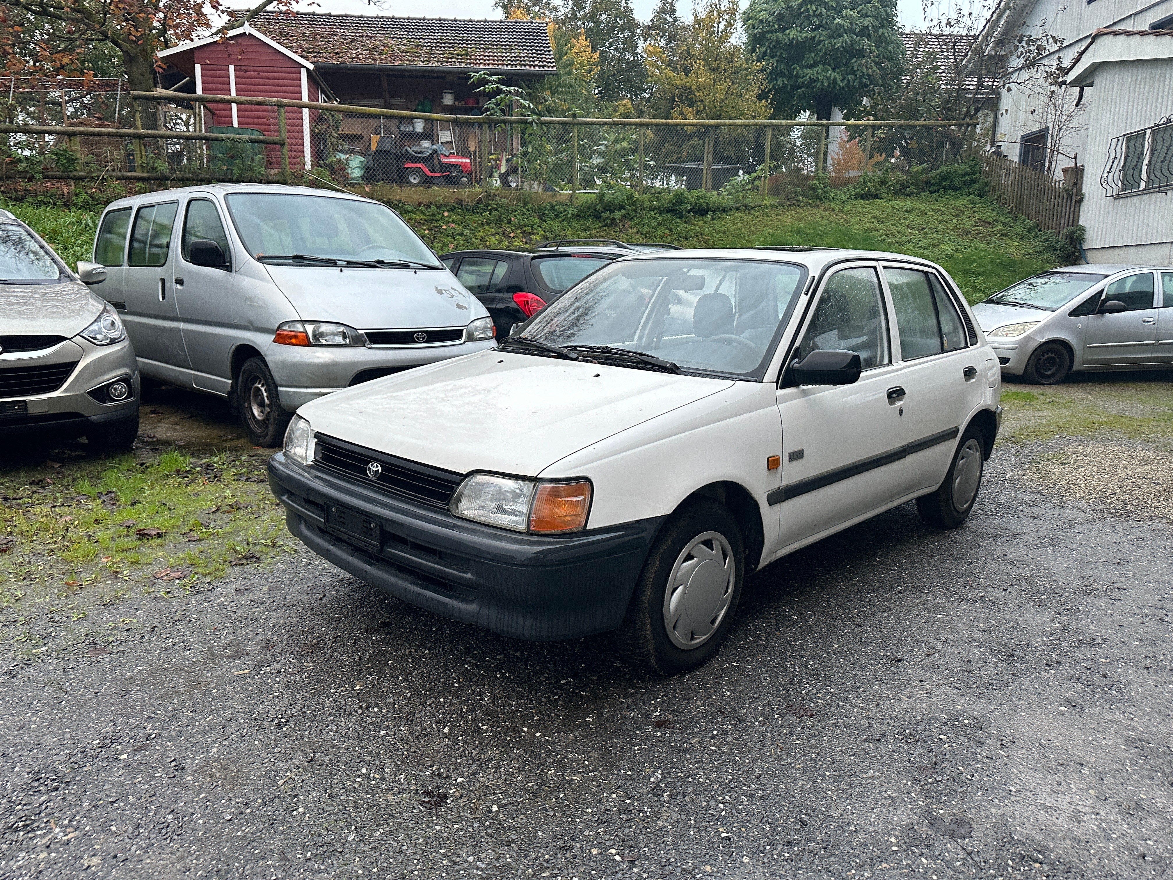 TOYOTA Starlet 1.3 XLi Class