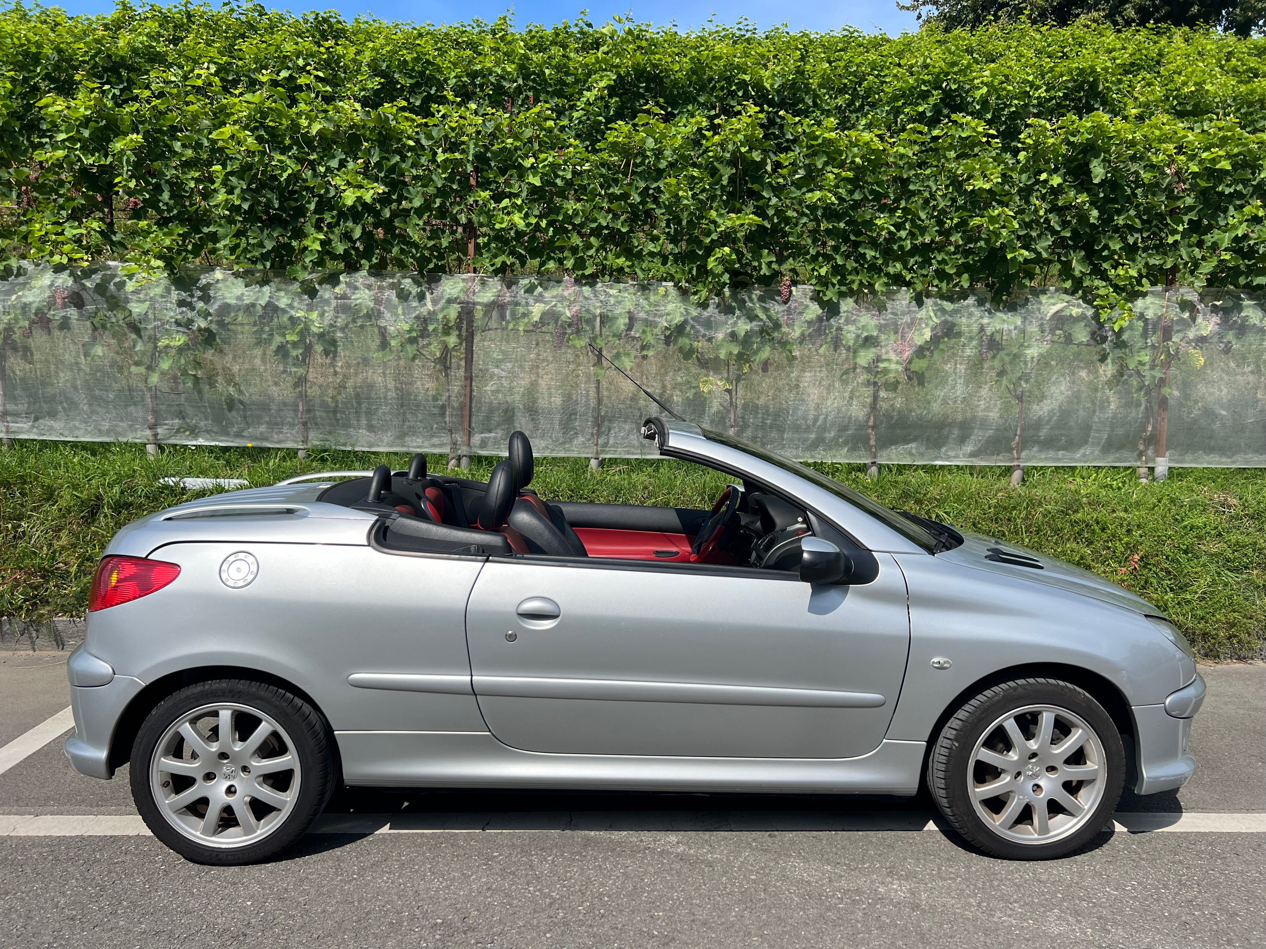 PEUGEOT 206 CC 1.6 16V Exclusive Edition Automatic