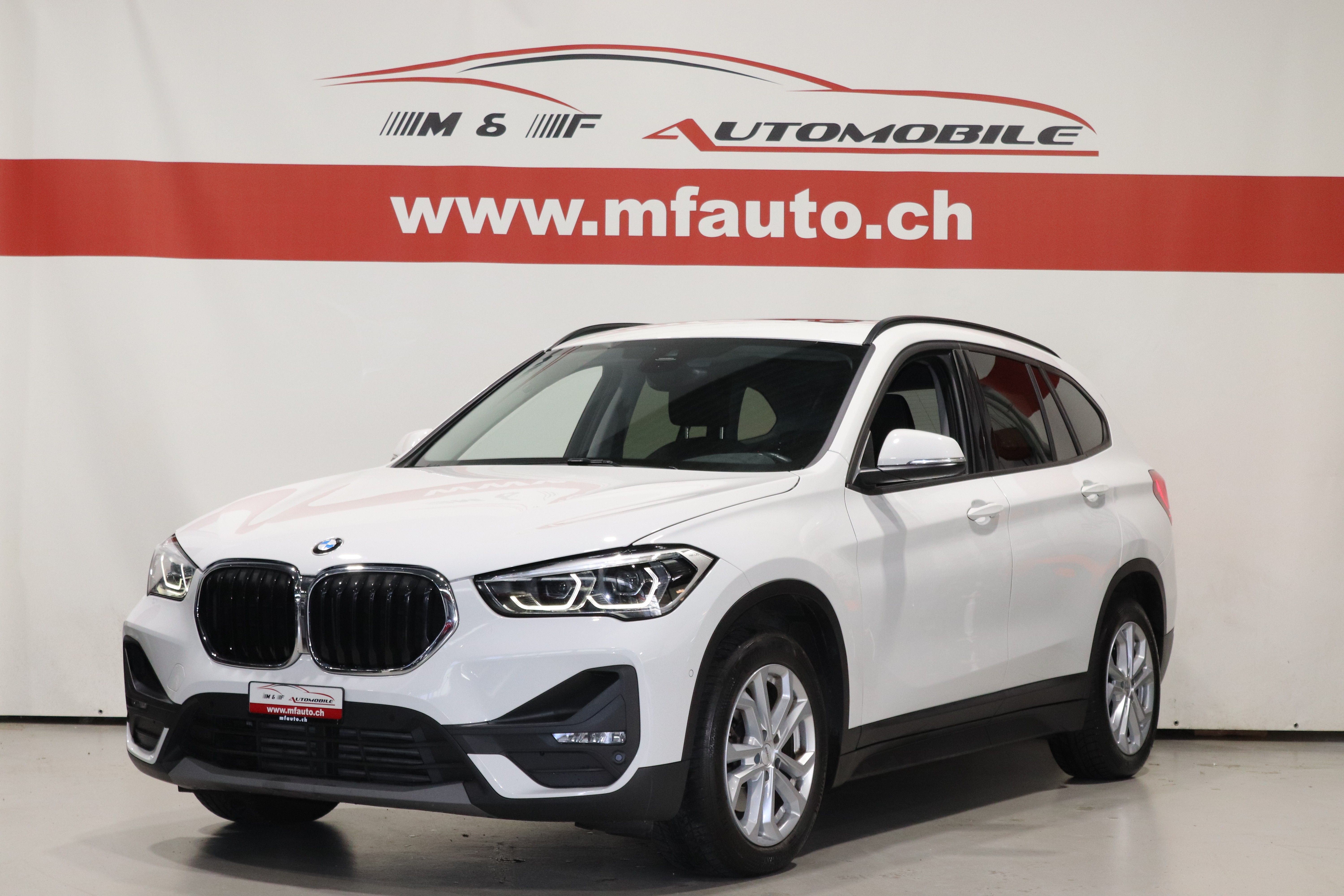 BMW X1 18d xDrive CH FAHRZEUG