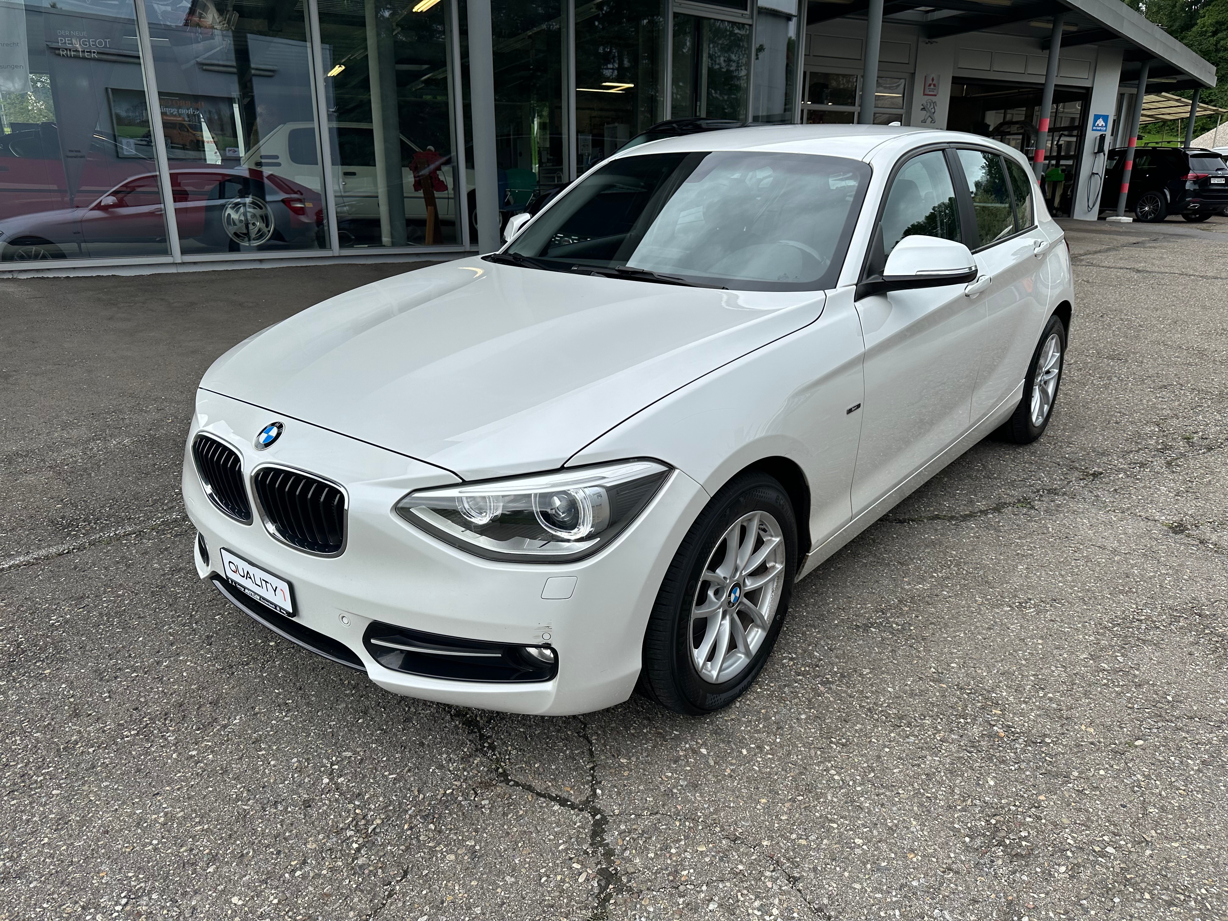 BMW 116i Sport Line Steptronic