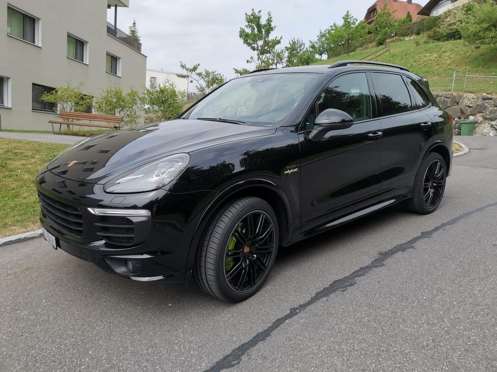 PORSCHE Cayenne S E-Hybrid