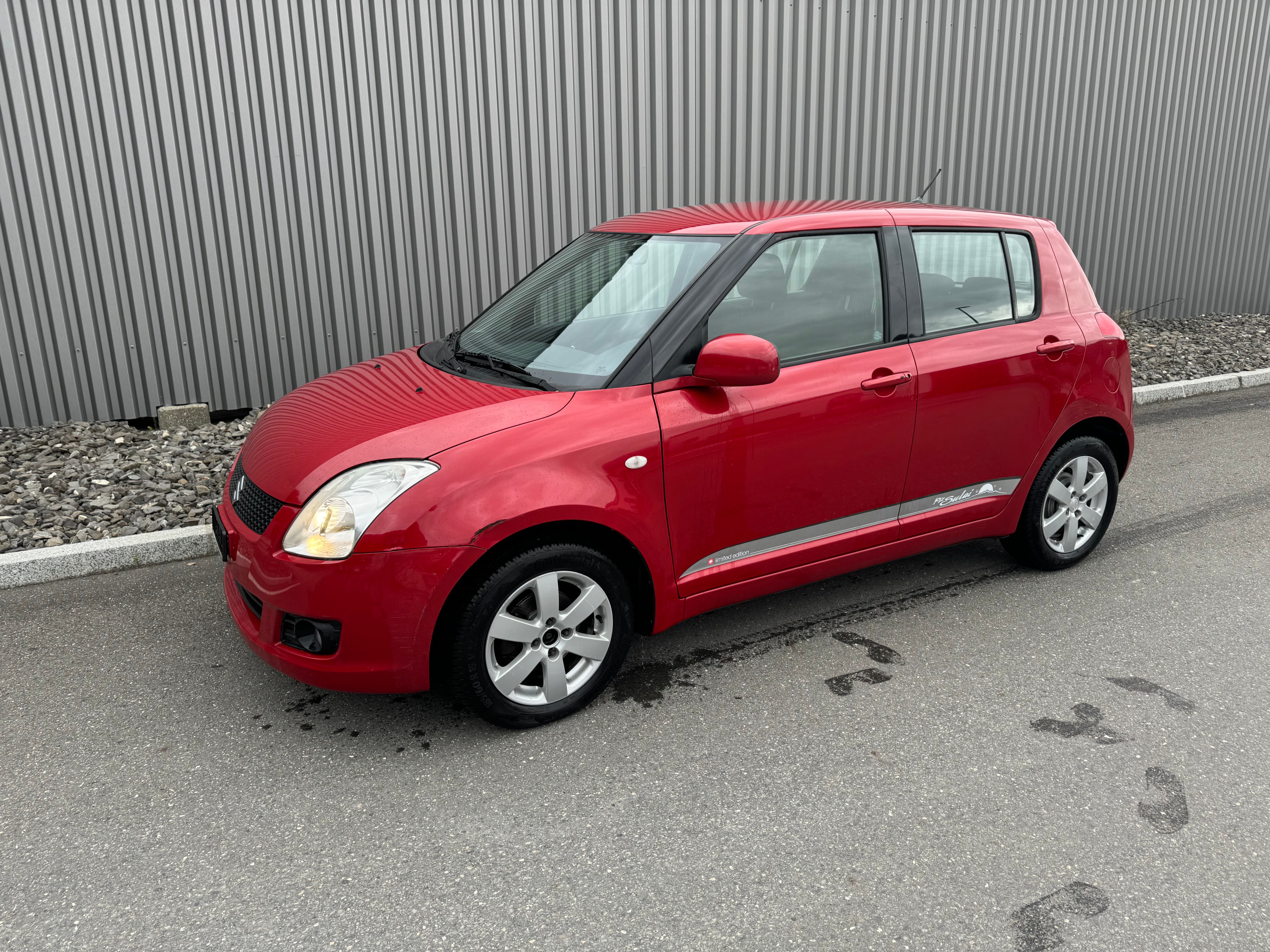 SUZUKI Swift 1.3i 16V GL Top Piz Sulai LE 4x4