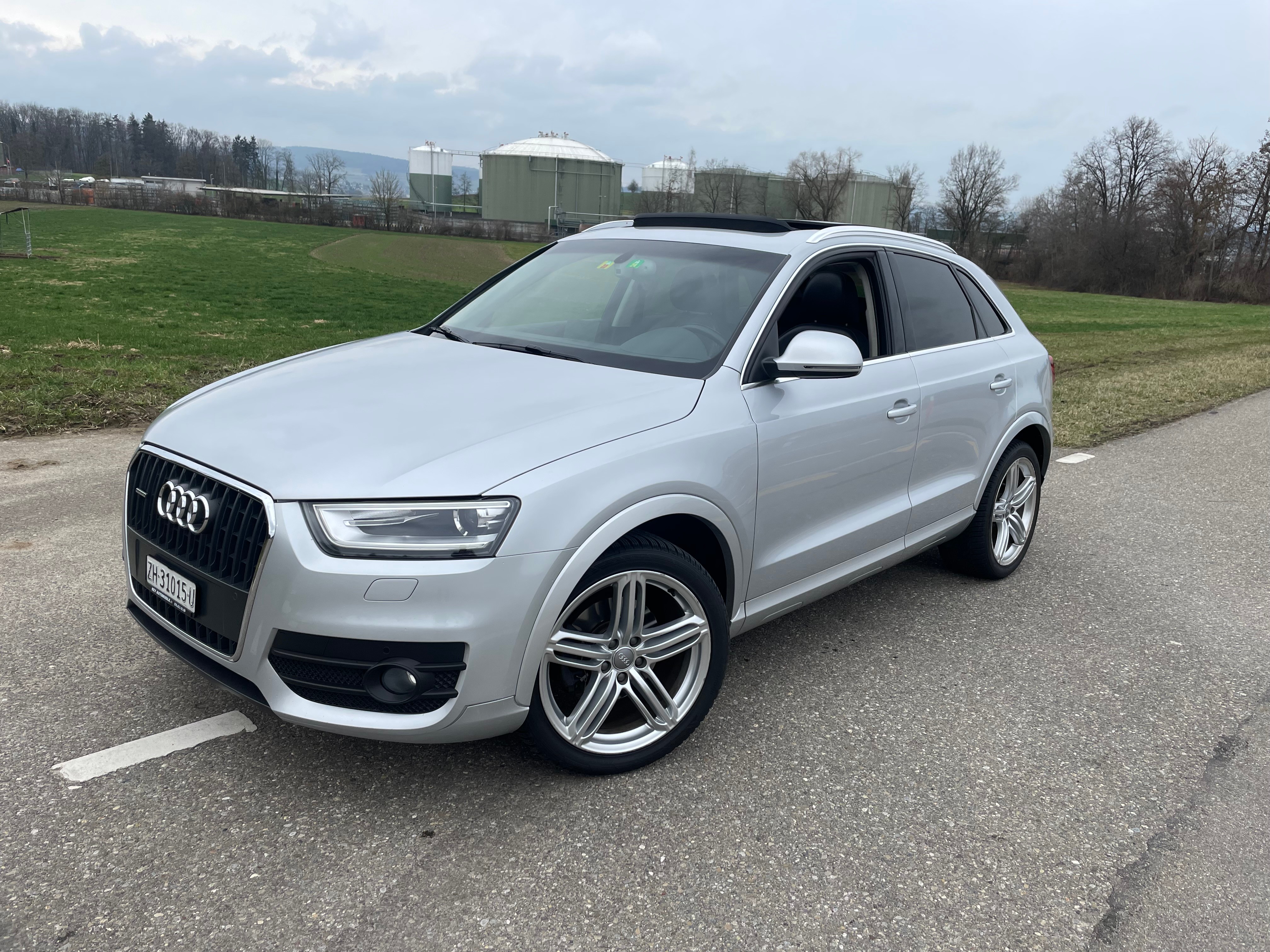 AUDI Q3 2.0 TDI quattro S-tronic