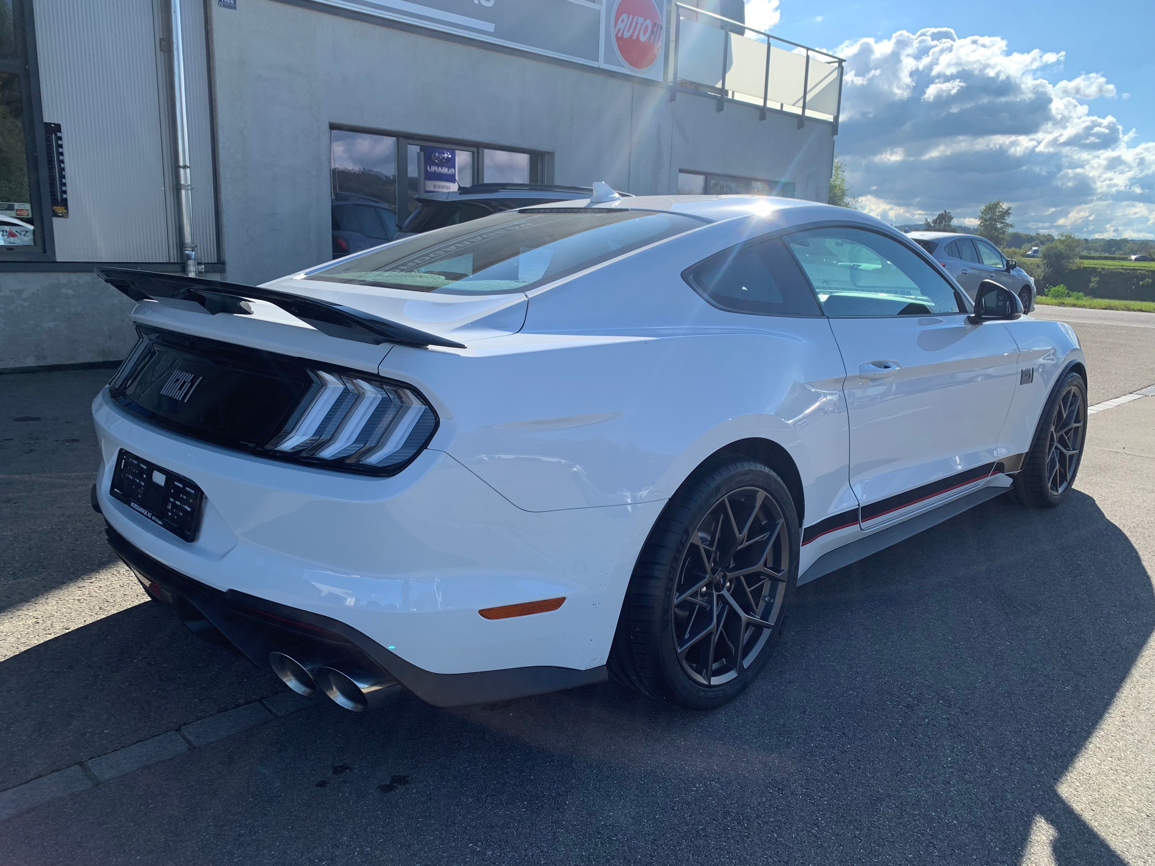 FORD Mustang Fastback 5.0 V8 Mach 1 Handschaltung mit Handling Package