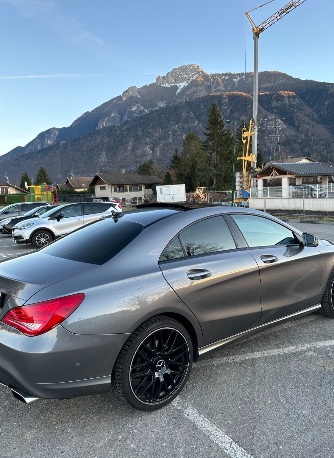 MERCEDES-BENZ CLA Shooting Brake 250 Urban 7G-DCT 4Matic