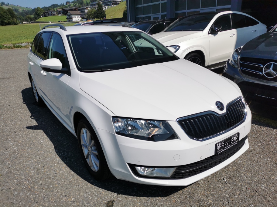 SKODA Octavia Combi 1.8 TSI Ambition DSG