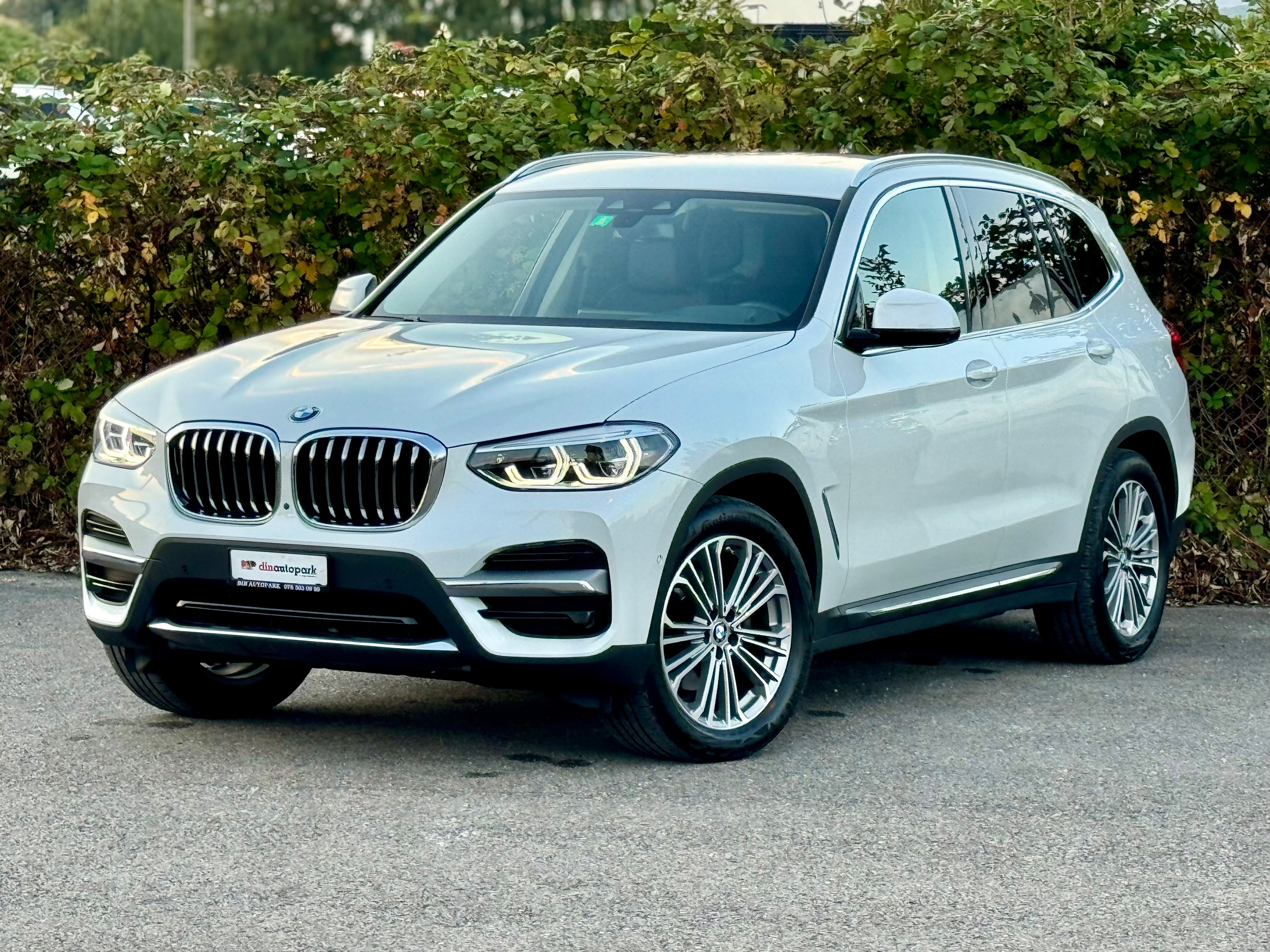 BMW X3 xDrive 20i Luxury Line Steptronic *CH-Fahrzeug*