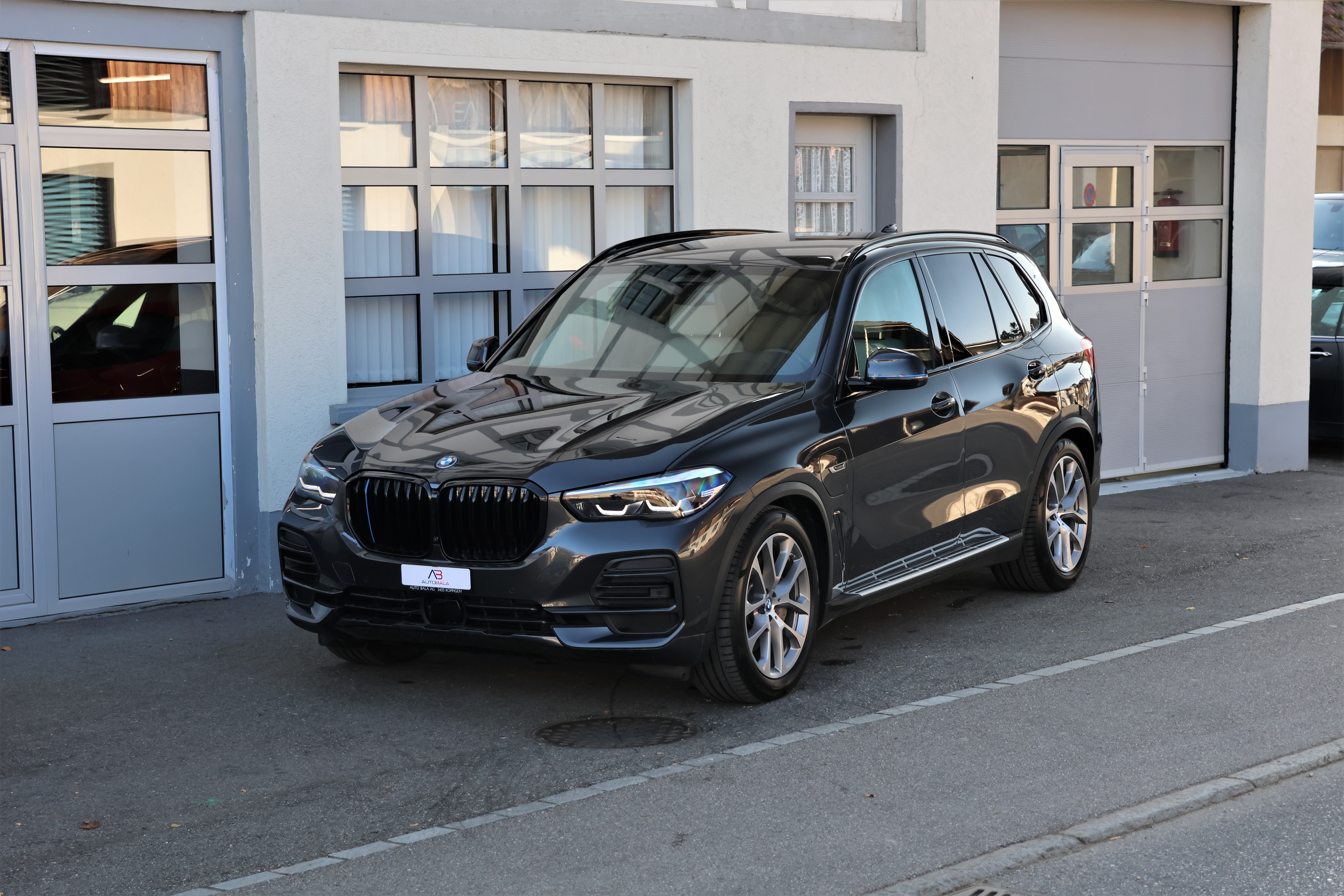 BMW X5 xDrive45e xLine Steptronic + AHK 2.7T (CH)