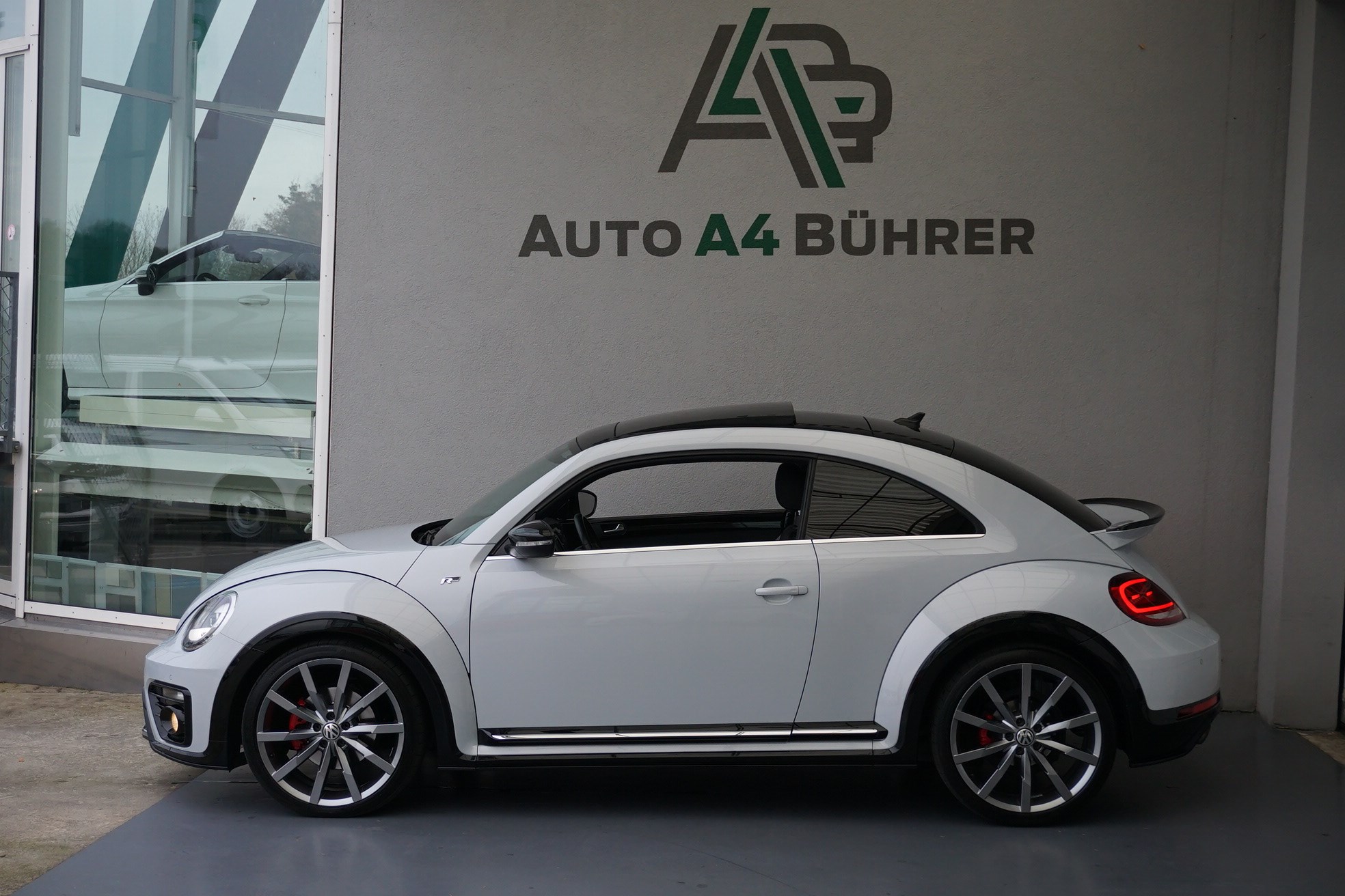 VW Beetle 2.0 TSI BMT R-Line