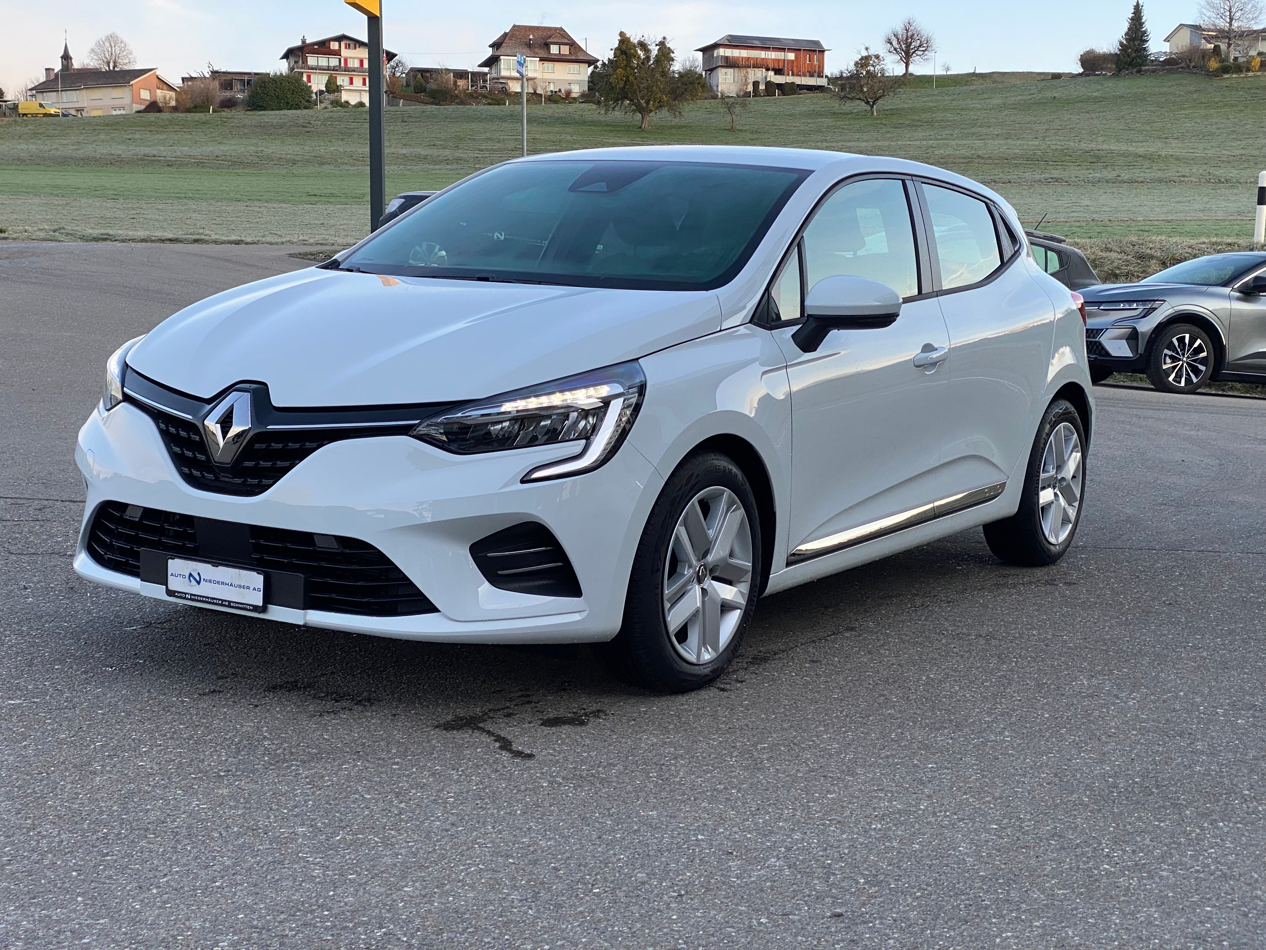 RENAULT Clio 1.0 Zen CVT