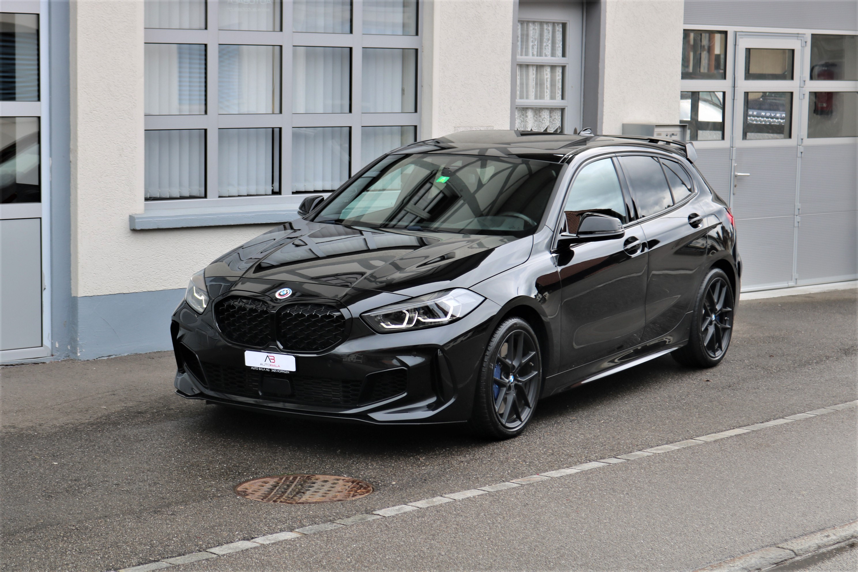 BMW M135i xDrive Steptronic Performance