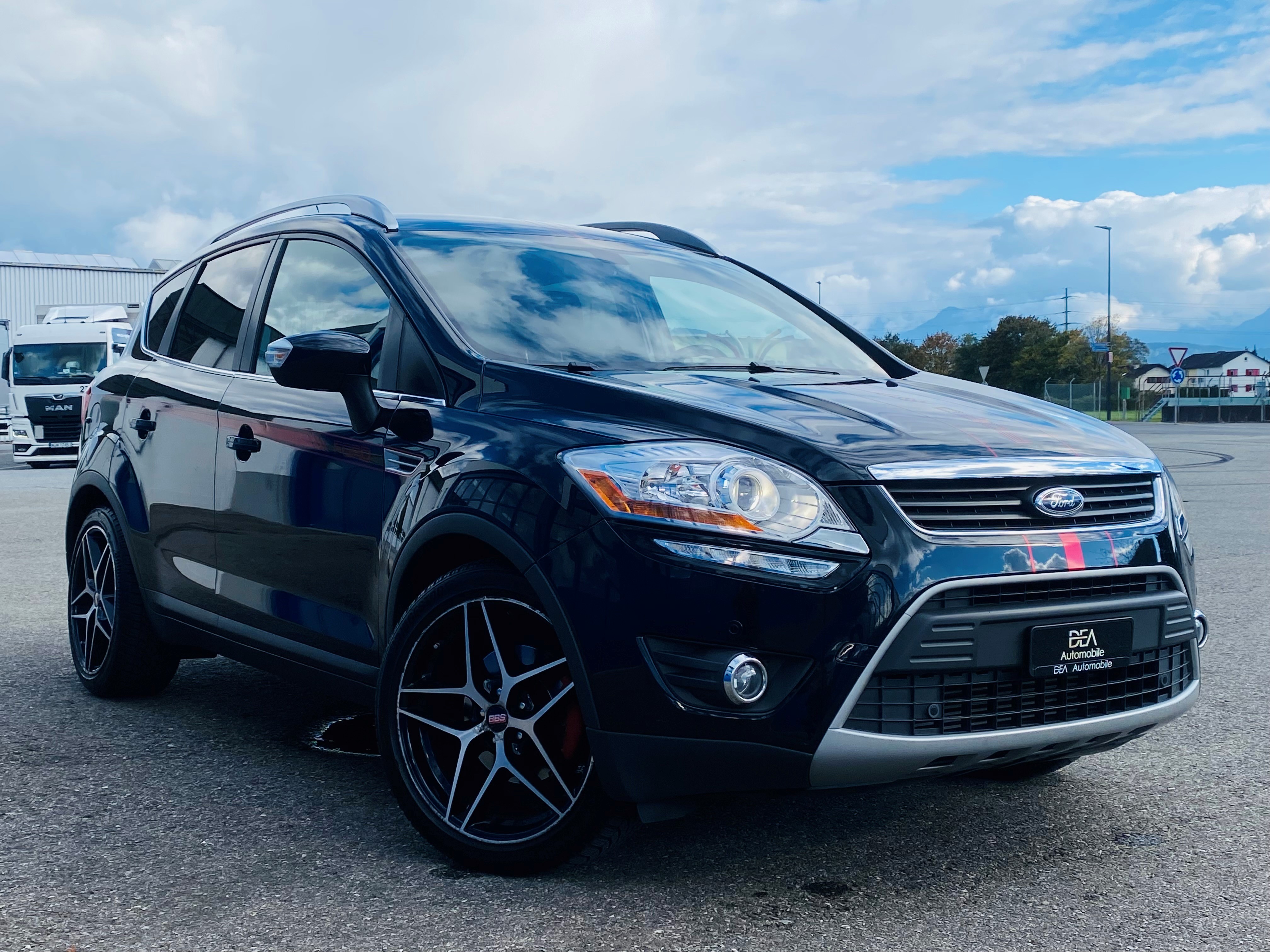 FORD Kuga 2.0 TDCi Individual 4WD PowerShift