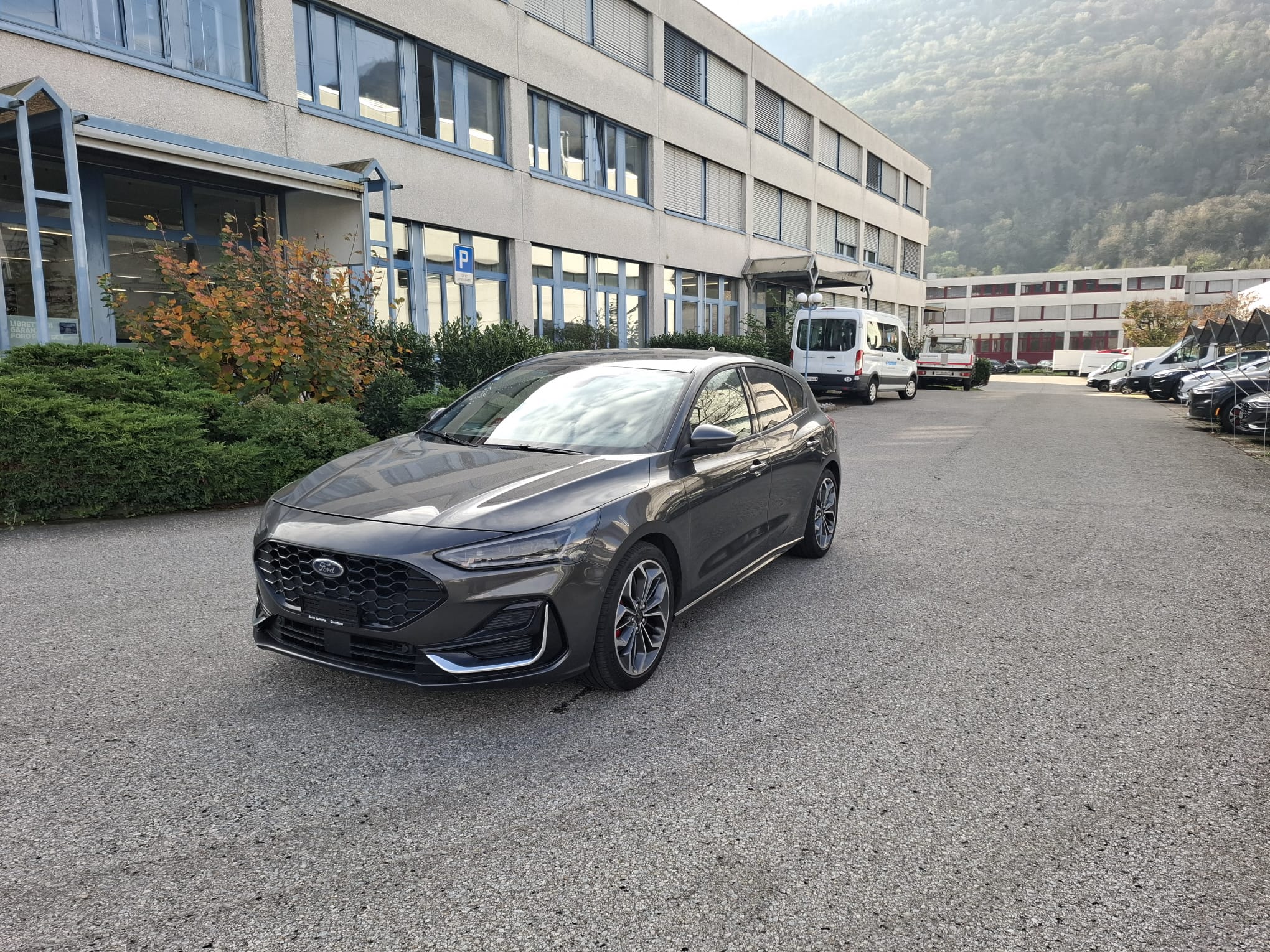 FORD Focus 1.0 MHEV ST-Line Vignale Automat