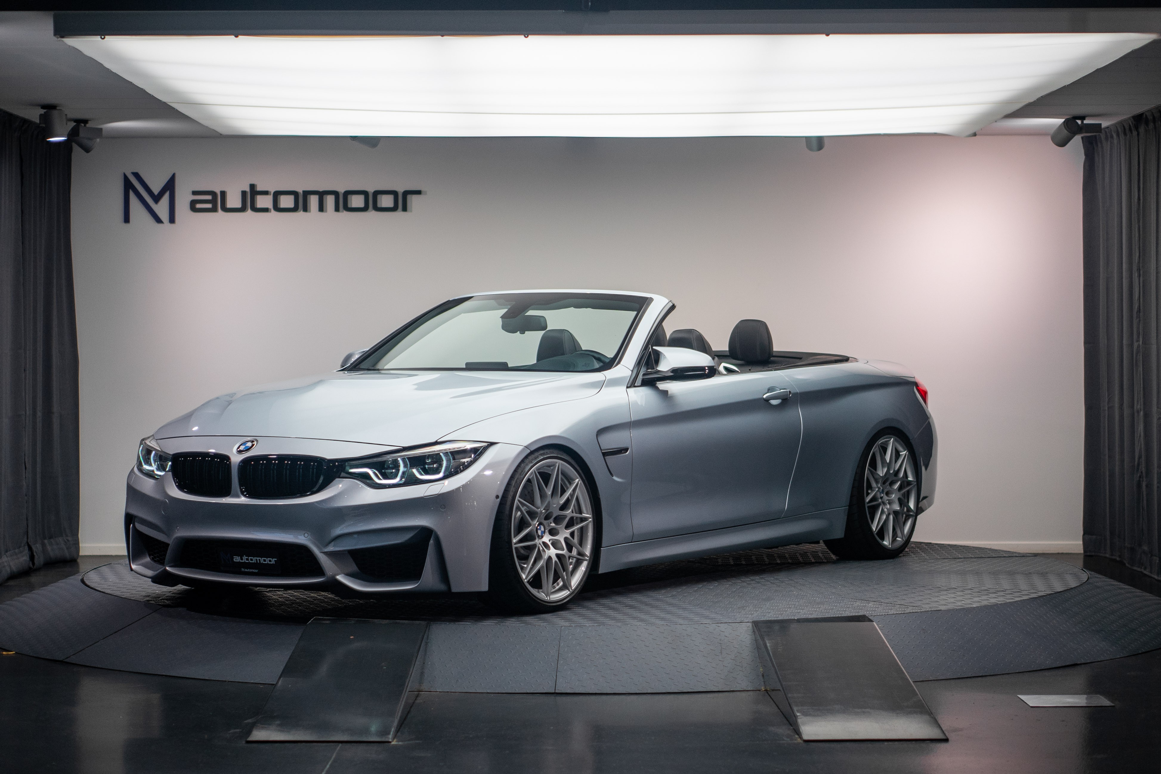 BMW M4 Cabriolet Competition DKG *LCI ohne OPF* *Tieferlegung* *CH-Fahrzeug*