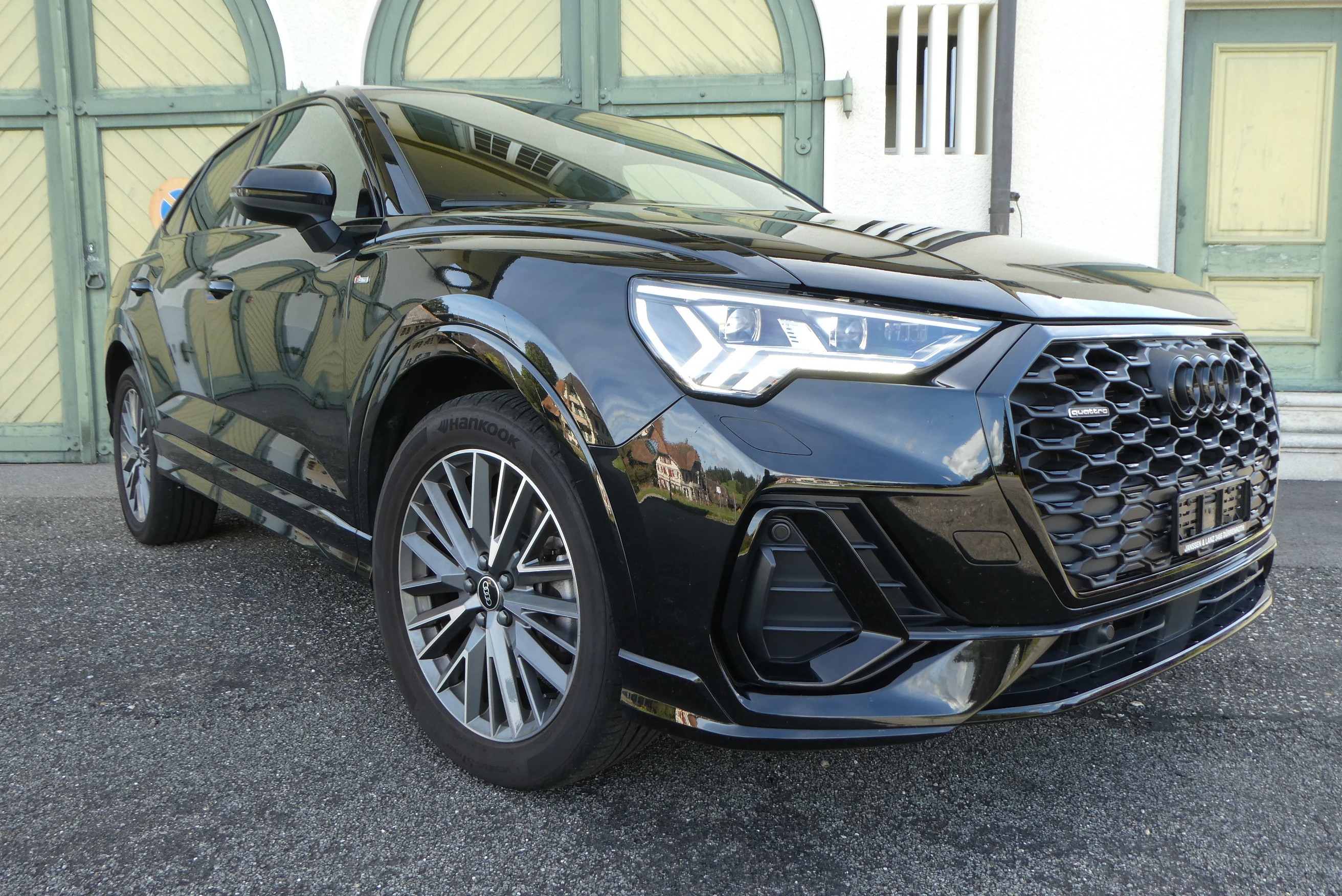 AUDI Q3 Sportback 40 TDI S line quattro