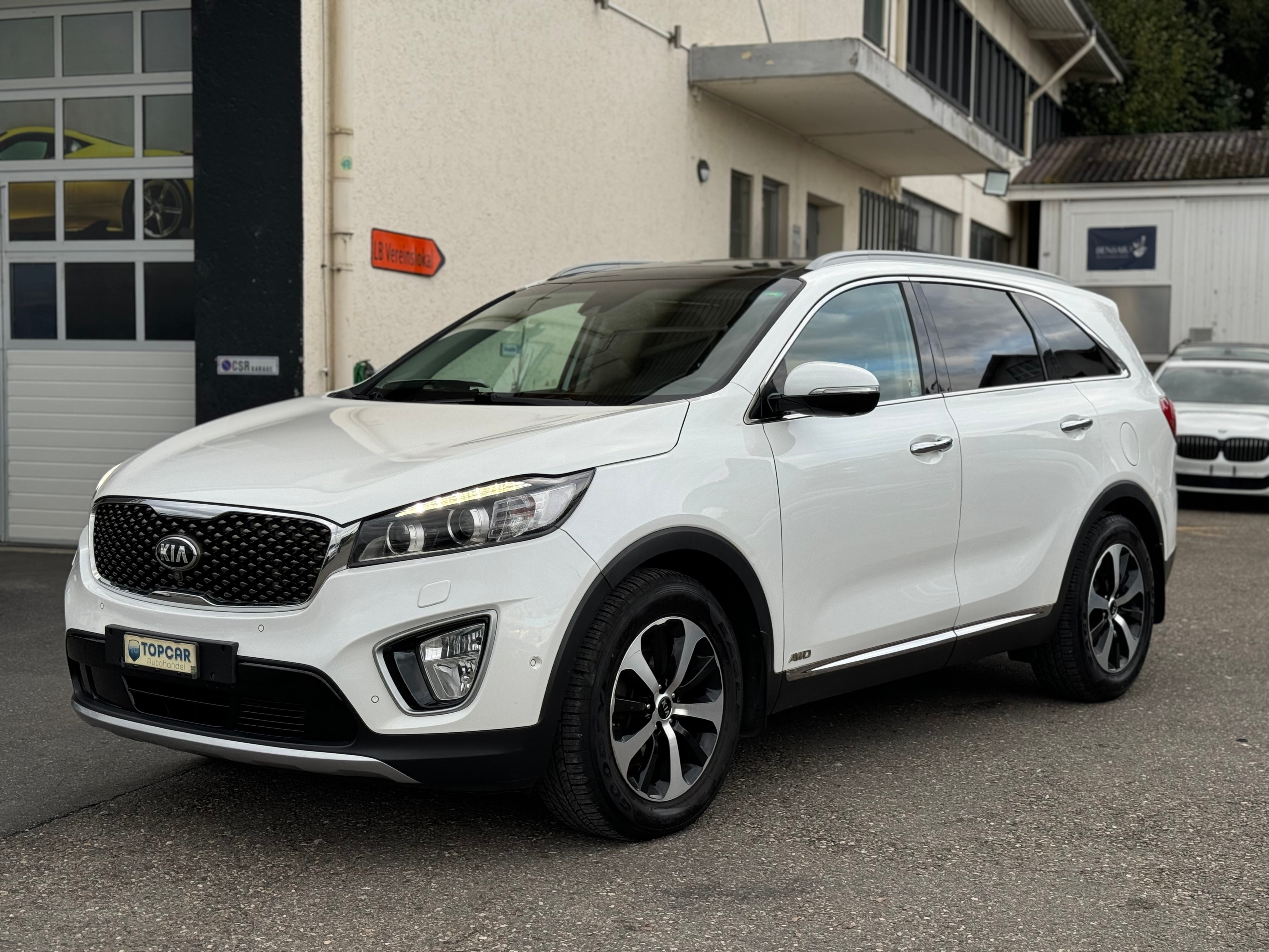 KIA Sorento 2.2 CRDI Style 7P. Automatic