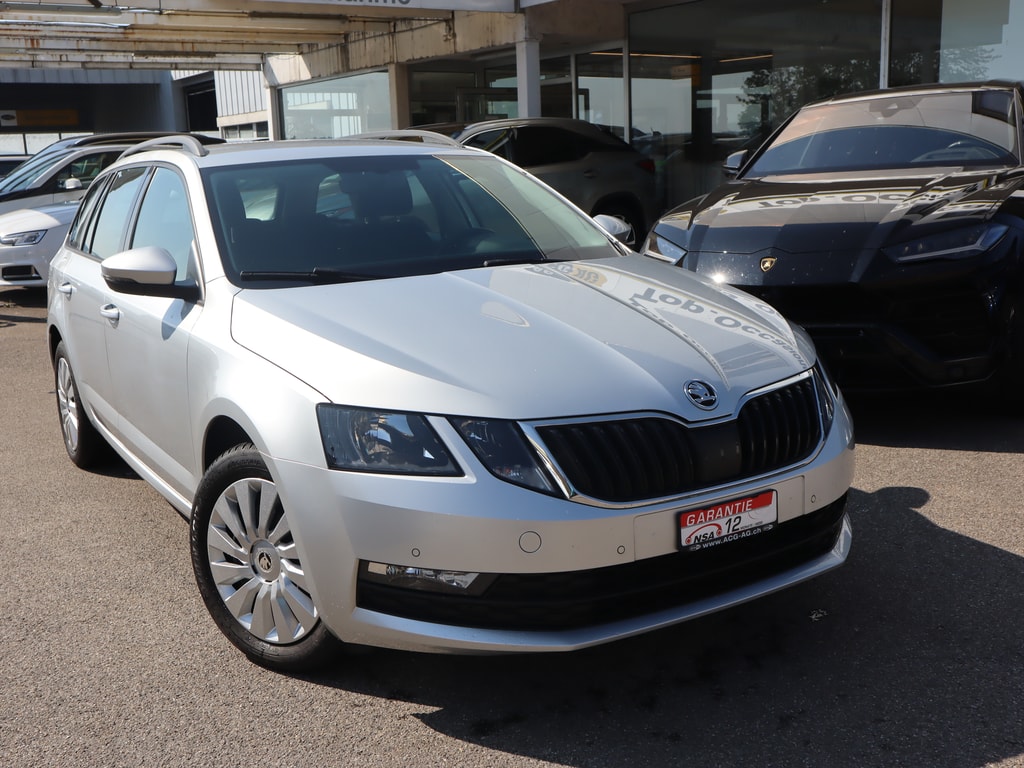 SKODA Octavia Combi 1.6 TDI Ambition DSG ** Gr-Navigation ** PDC ** LTZ MFK 24.03.2023 & Service **