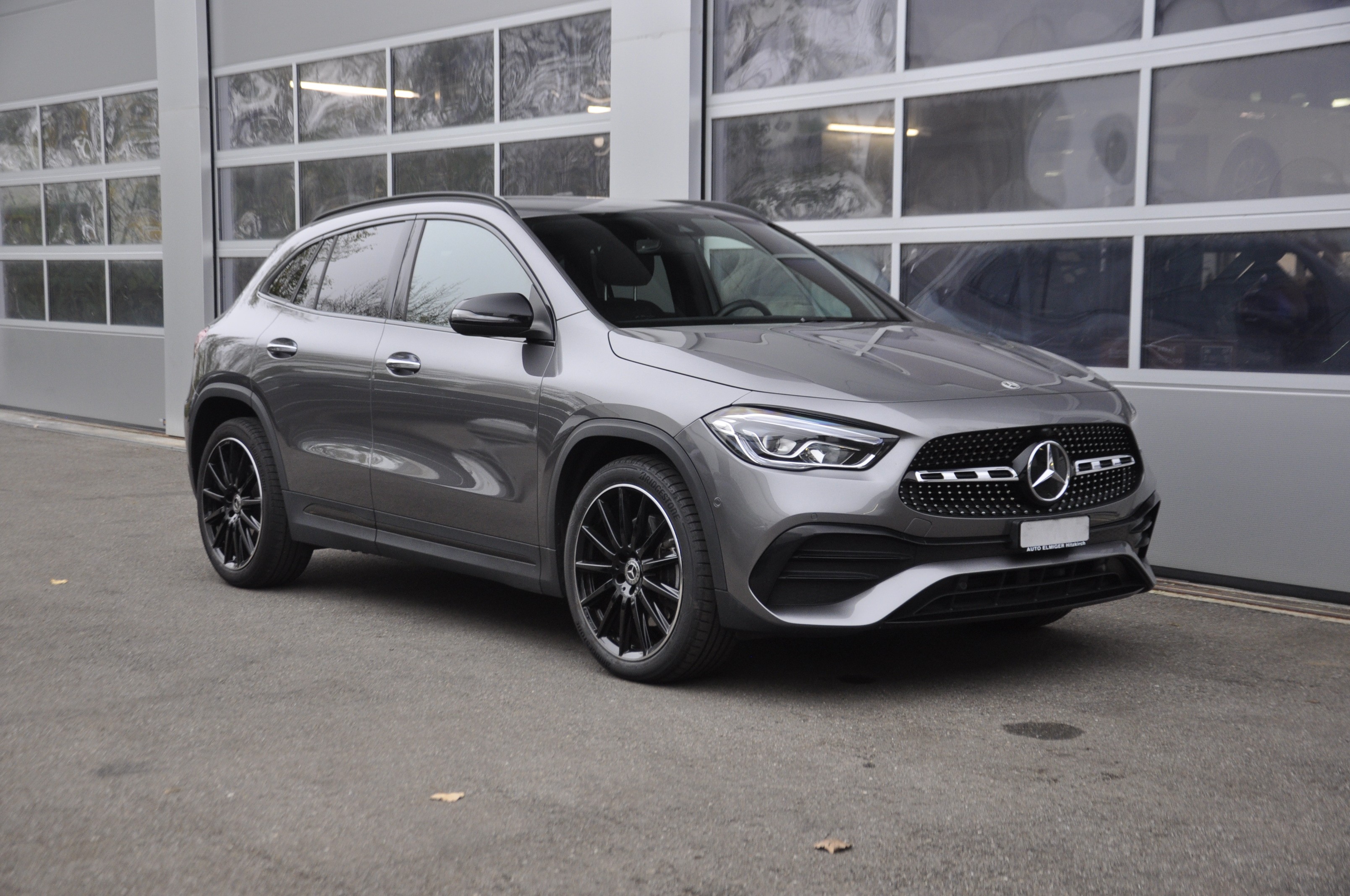 MERCEDES-BENZ GLA 250 4Matic AMG Line 8G-DCT