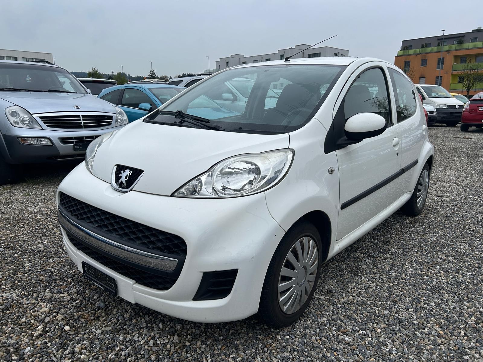 PEUGEOT 107 1.0 Black&Silver