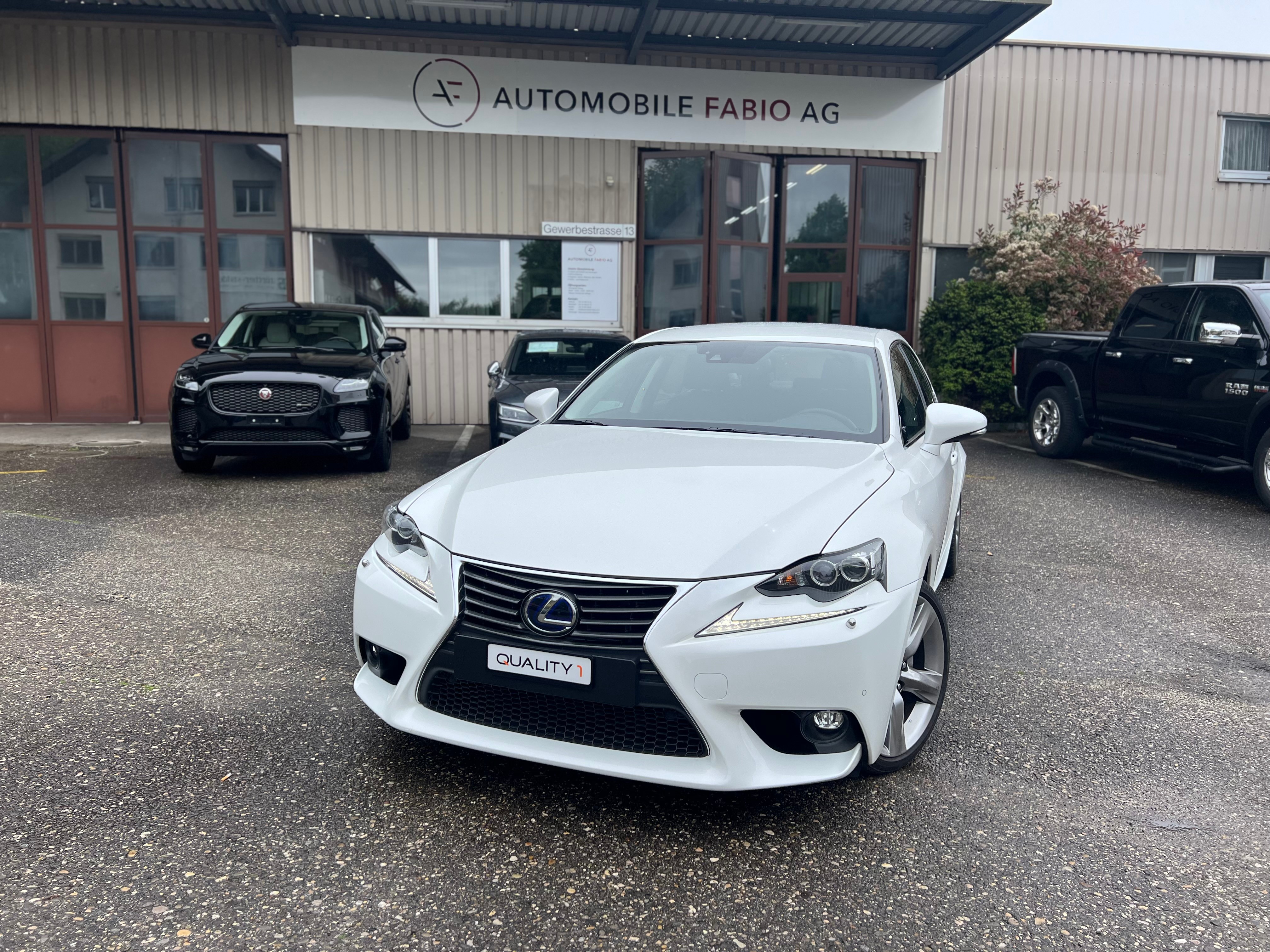 LEXUS IS 300h excellence Automatic