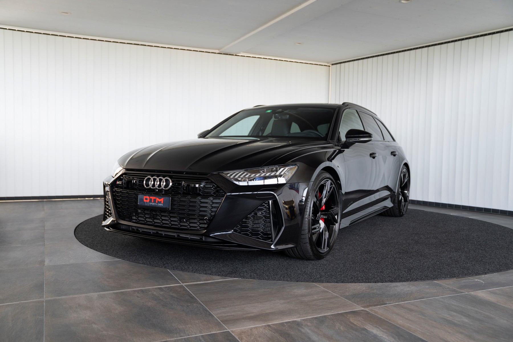 AUDI RS6 Avant 4.0 TFSI V8 quattro