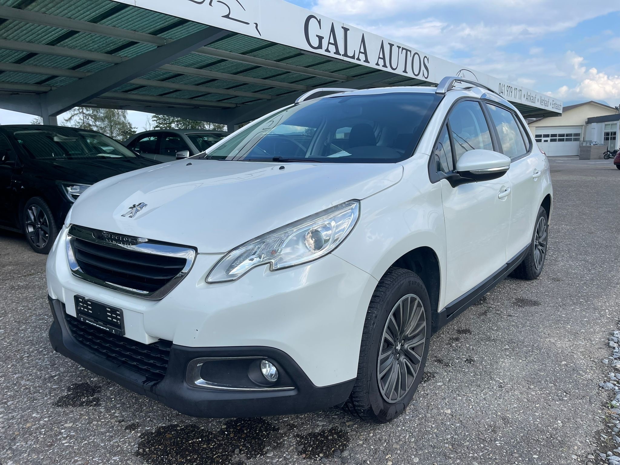 PEUGEOT 2008 1.2 VTI Style