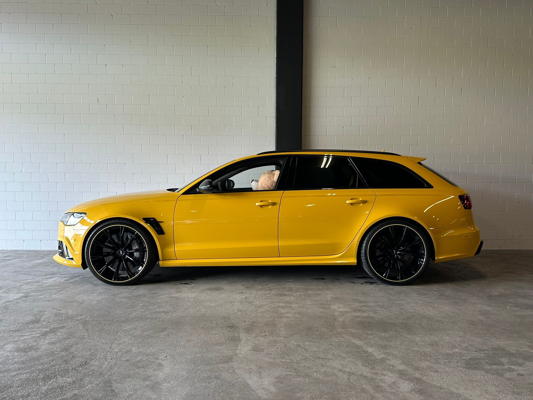 AUDI RS6 Avant 4.0 TFSI V8 performance quattro 