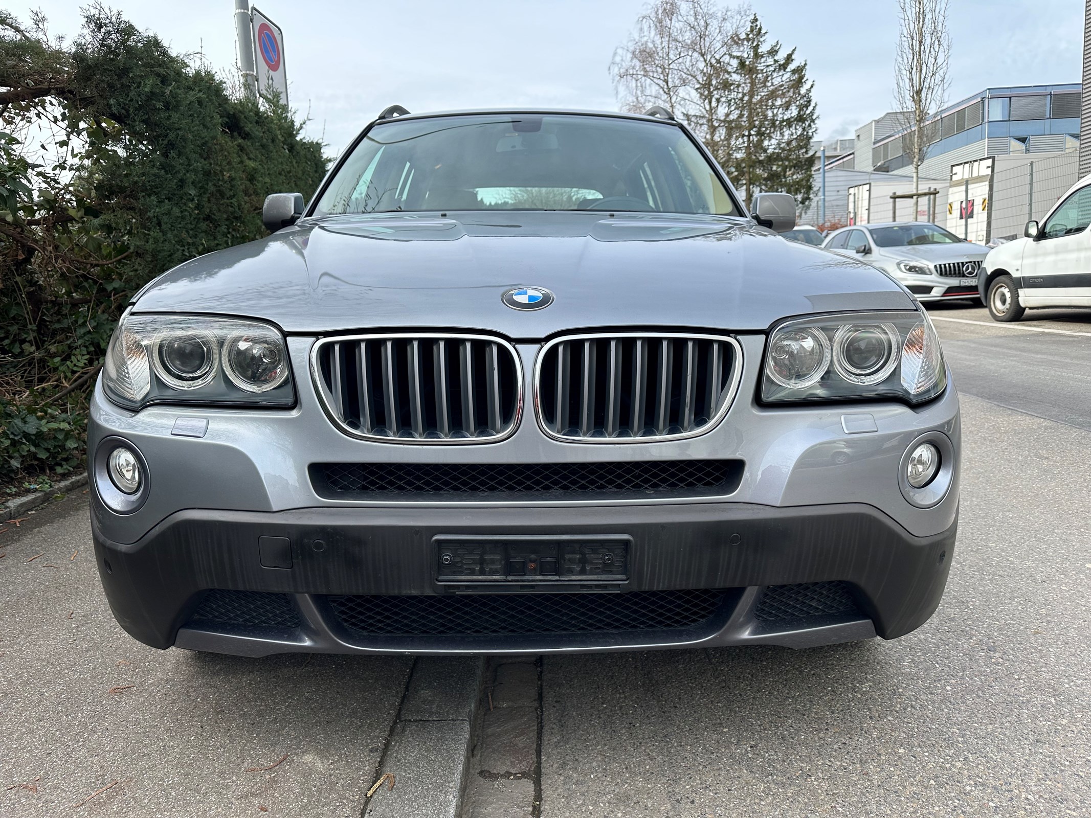 BMW X3 xDrive 25i (2.5si)