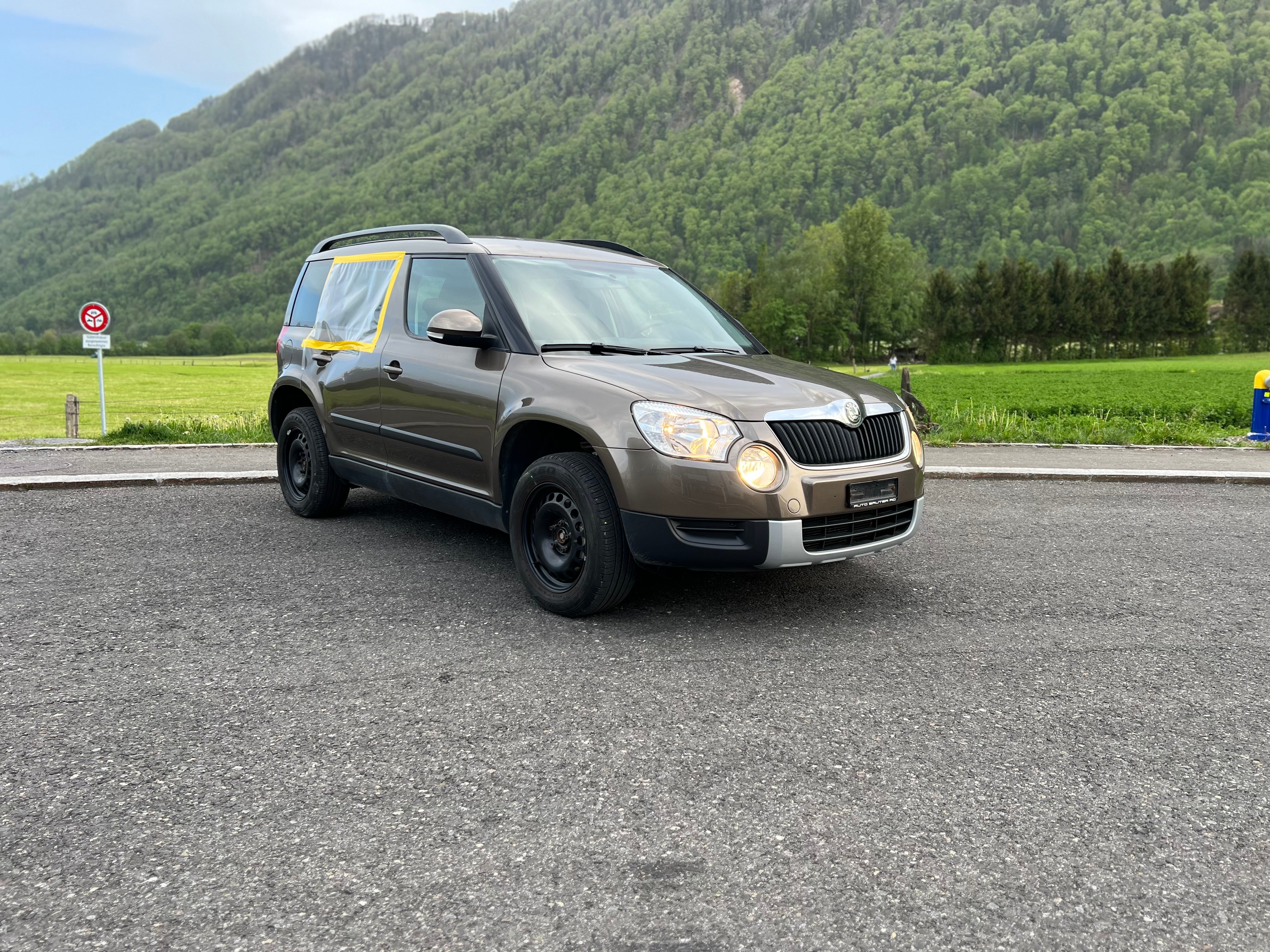 SKODA Yeti 1.8 TSI Entry 4x4