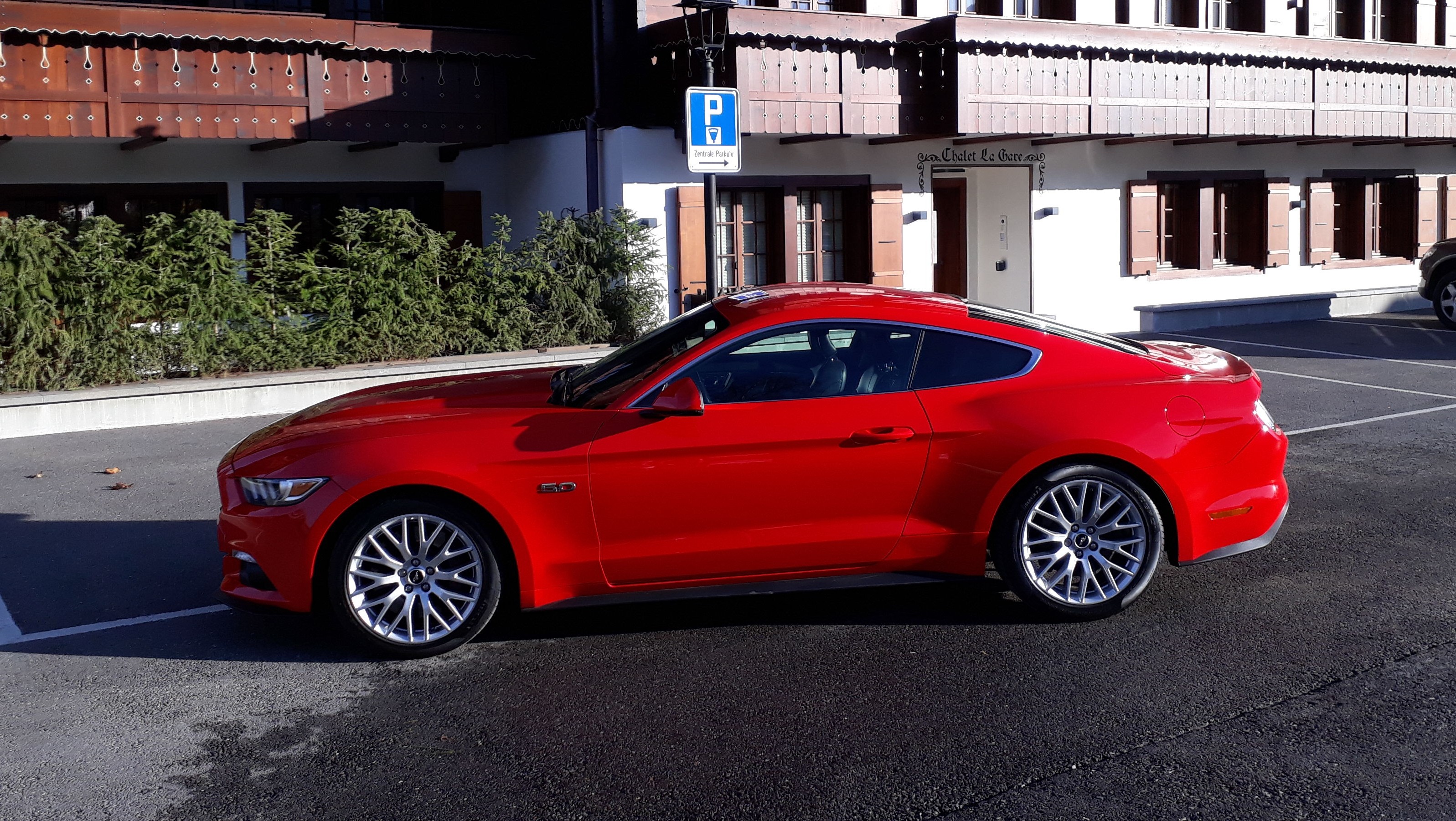 FORD Mustang Fastback 5.0 V8 GT Automat