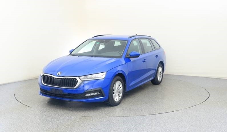 SKODA Octavia Combi 2.0 TDI DSG Ambition