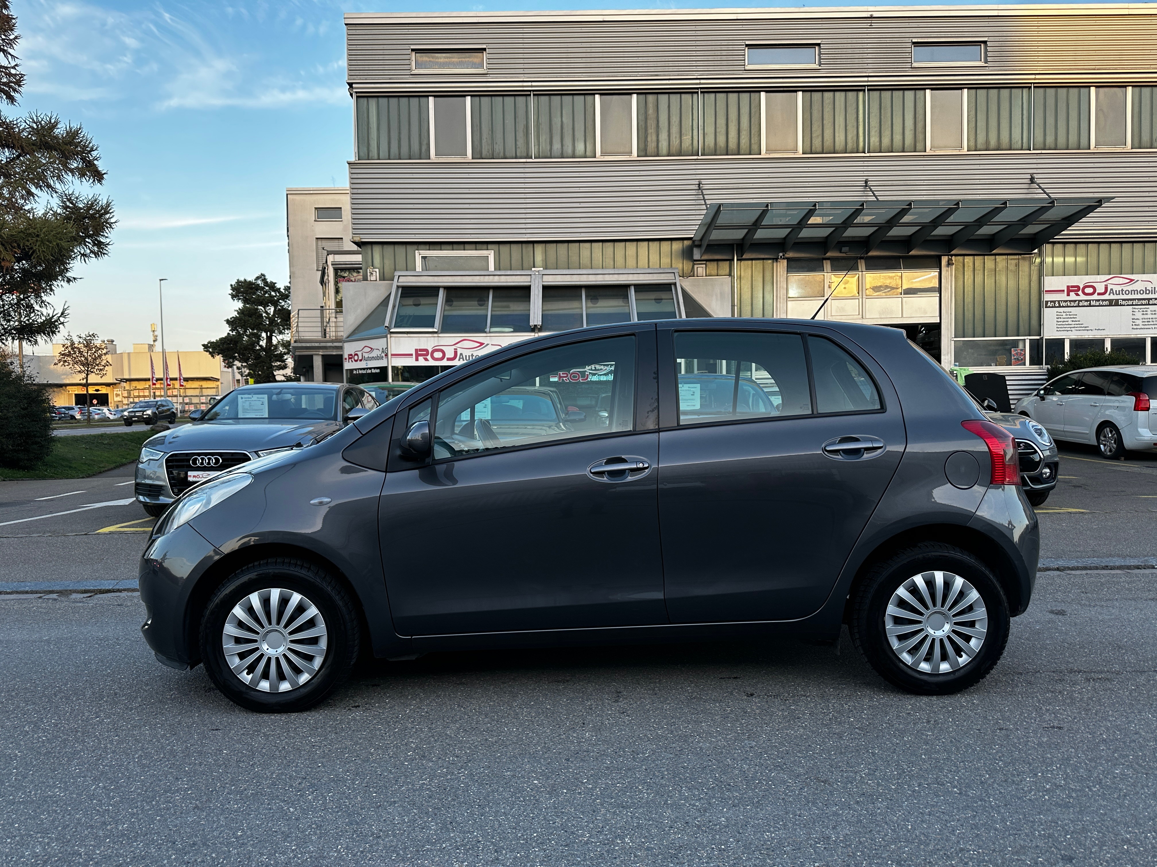 TOYOTA Yaris 1.3 City