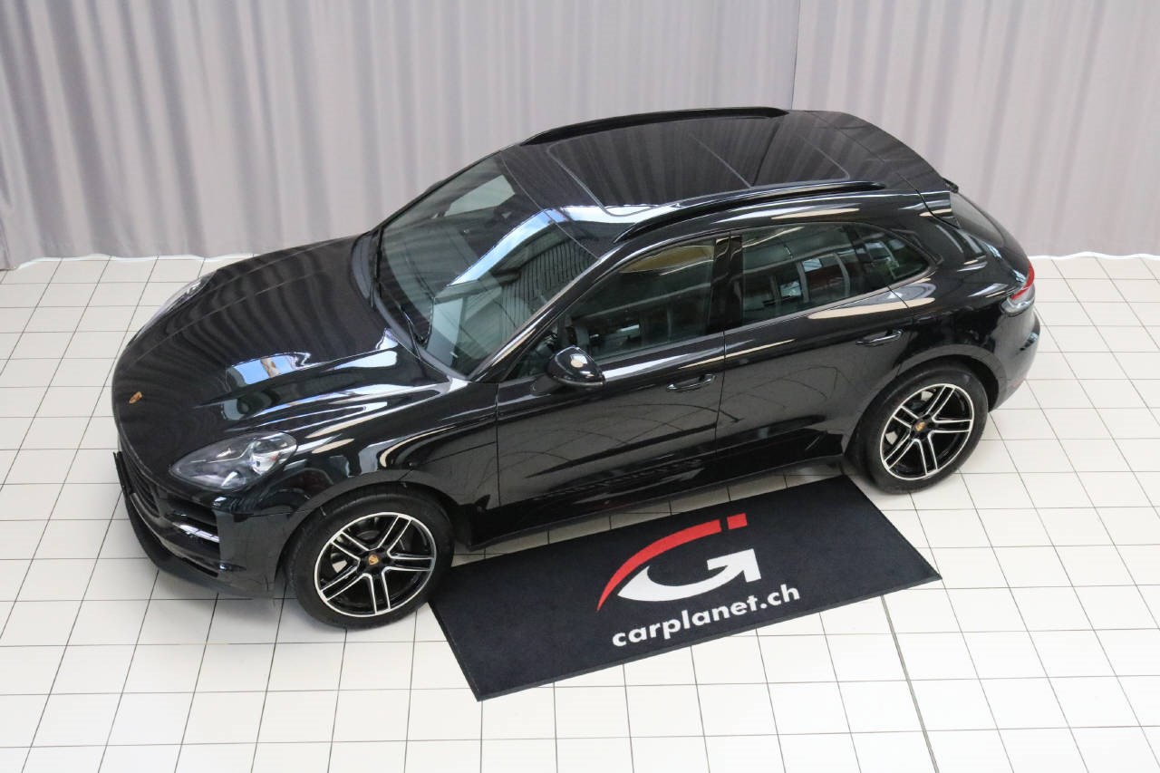 PORSCHE Macan PDK