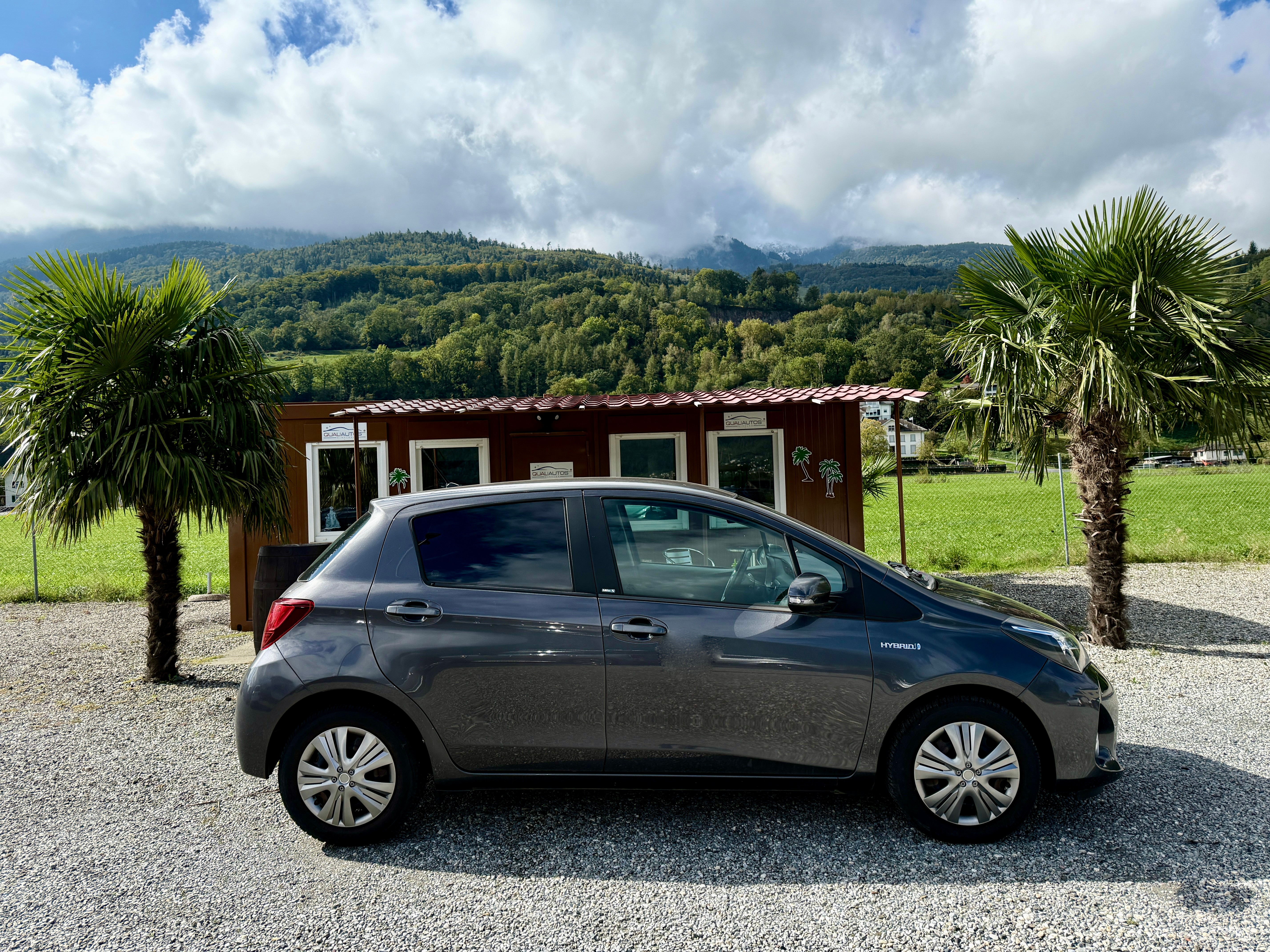 TOYOTA Yaris 1.5 VVT-i Hybrid Luna e-CVT